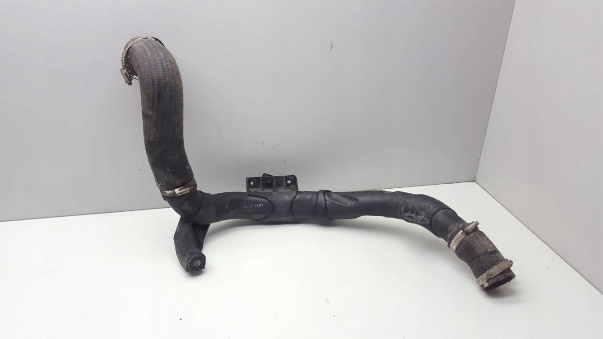 TEG5Y3T43T4T - ТРУБА ВОЗДУХОВОД TOURAN 1.6 TDI 1K0145840AA