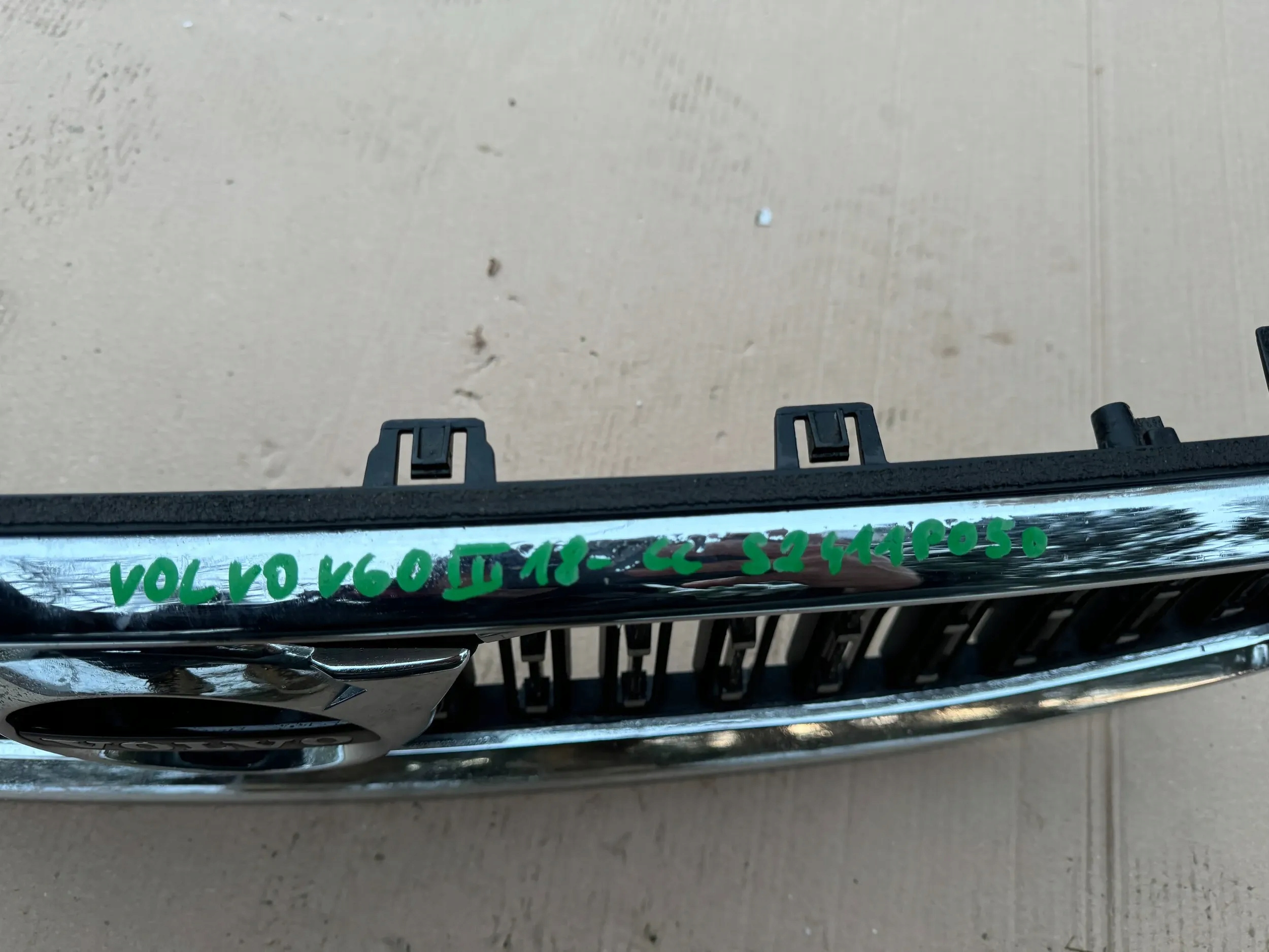Volvo S60/V60 S60 Kühlergrill FRONTGRILL Kühlergitter - Thumbnail 8