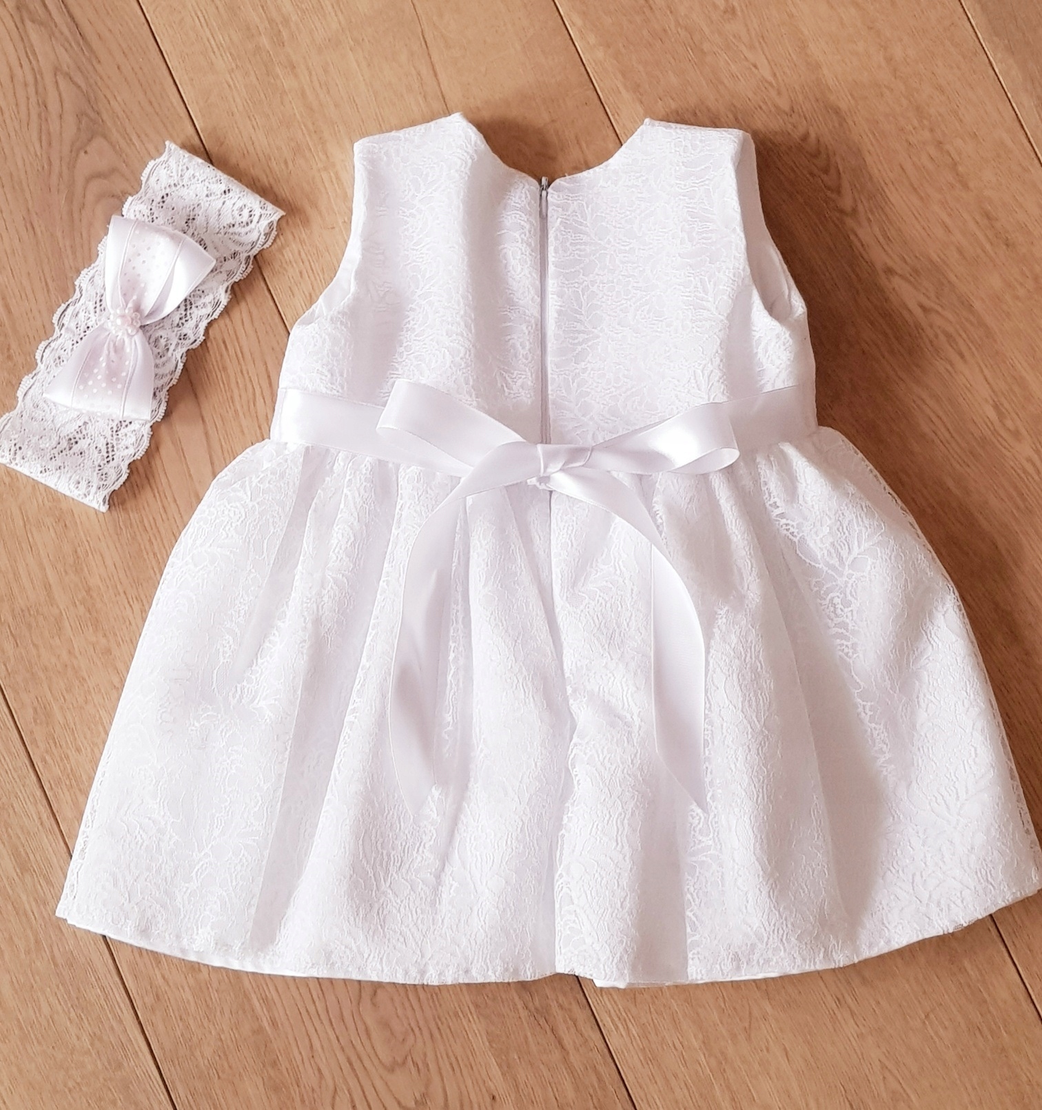 Biała koronkowa sukienka do chrztu rozmiar 80 Rozmiar 80