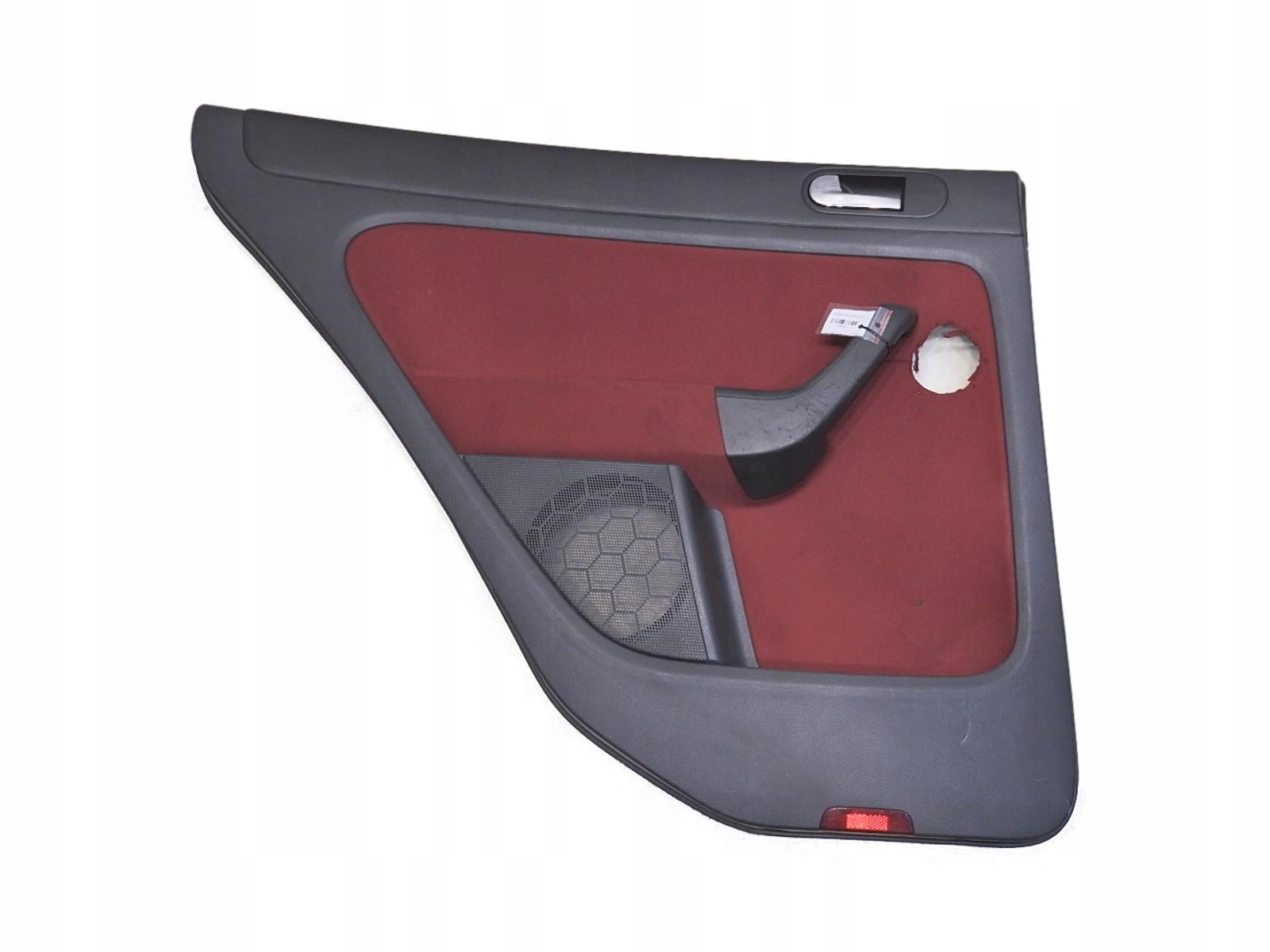 дверные карты левый зад vw Golf V PLUS 5M0868073