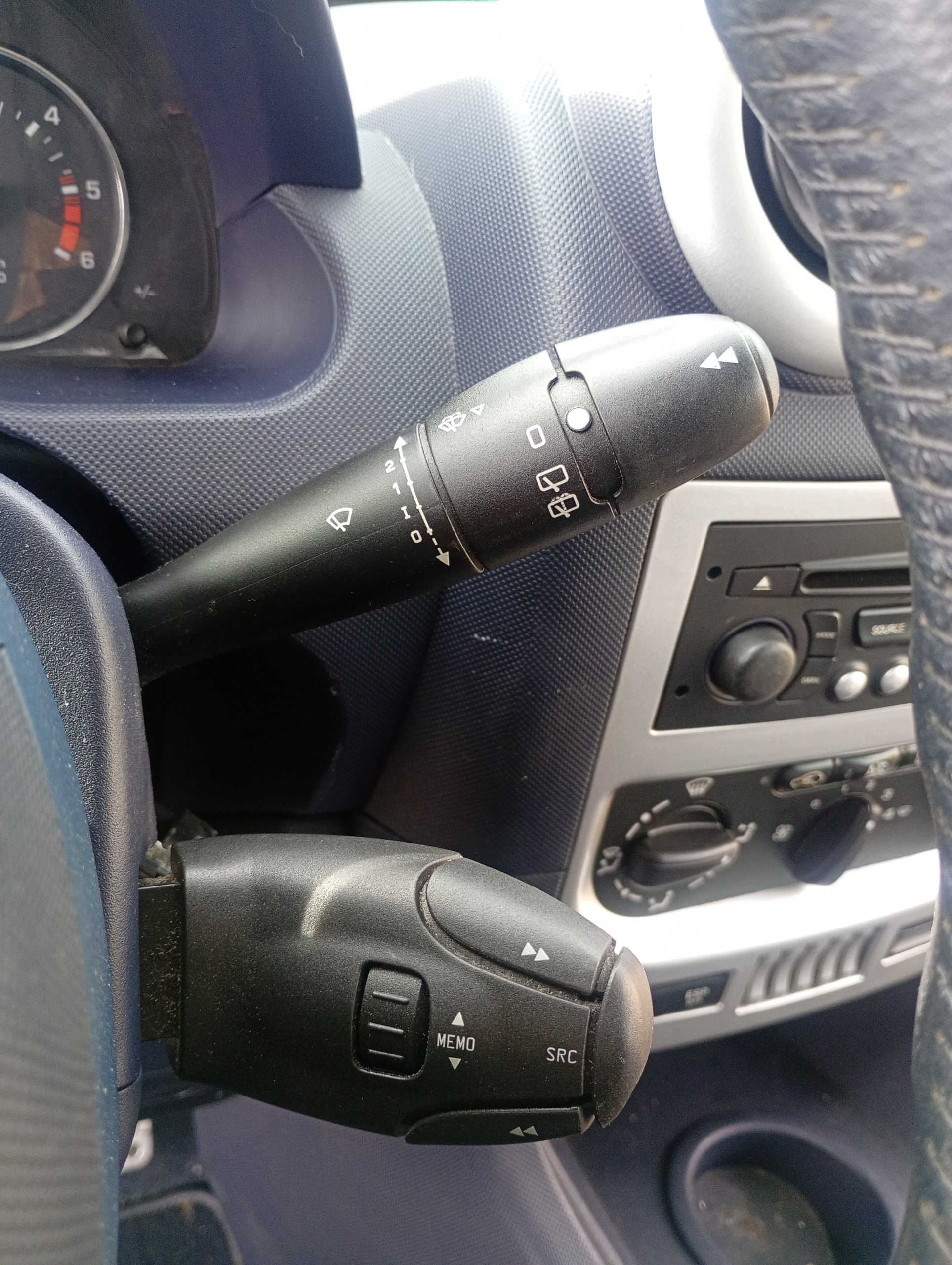 interrupteur commande phares feux zespolony volant Peugeot 1007 06-13