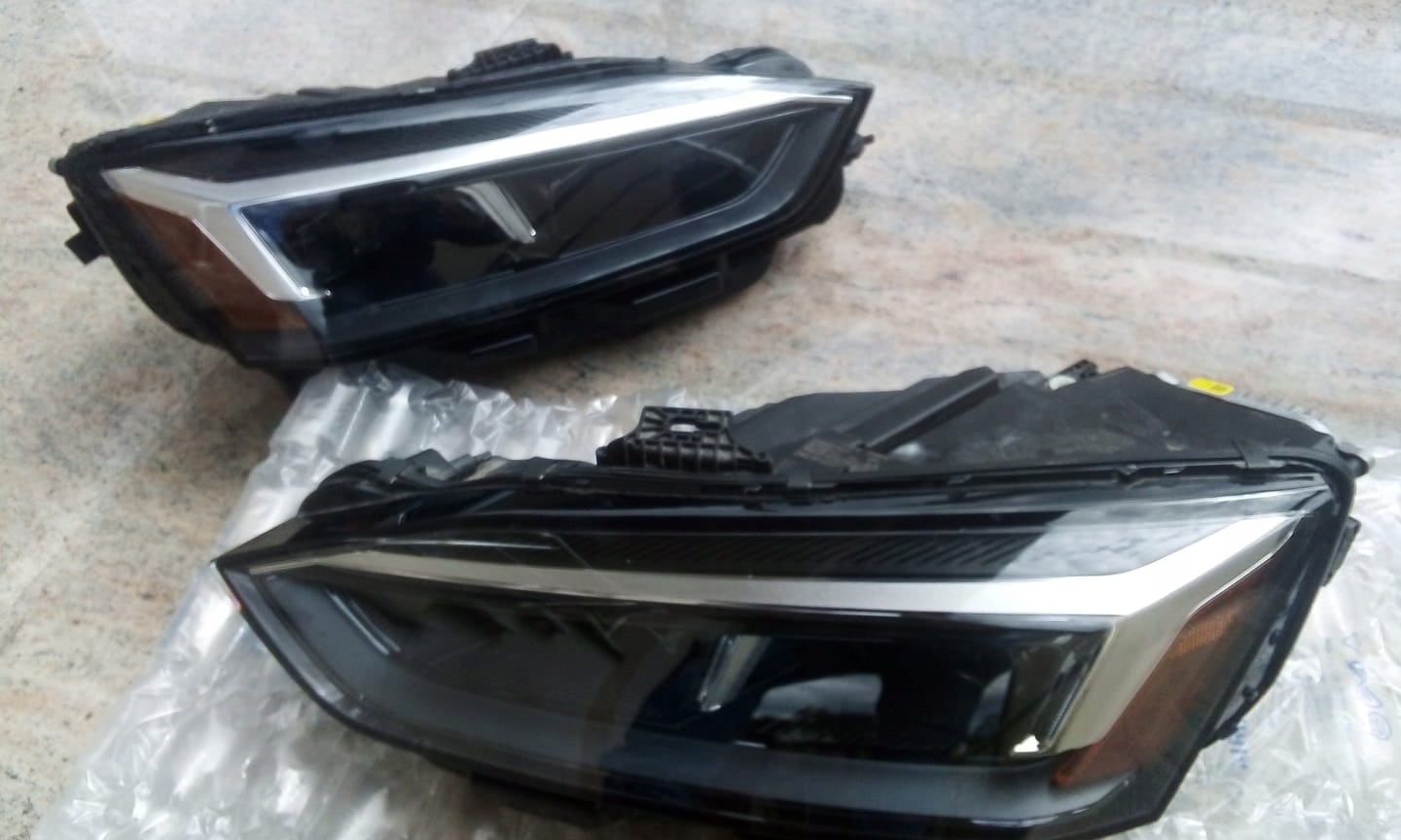 AUDI A5w ФАРИ В ЗБОРІ 8W6941033w6941034 ПОВНИЙ КОМПЛЕКТ LED НОВЕ НОВИЙ