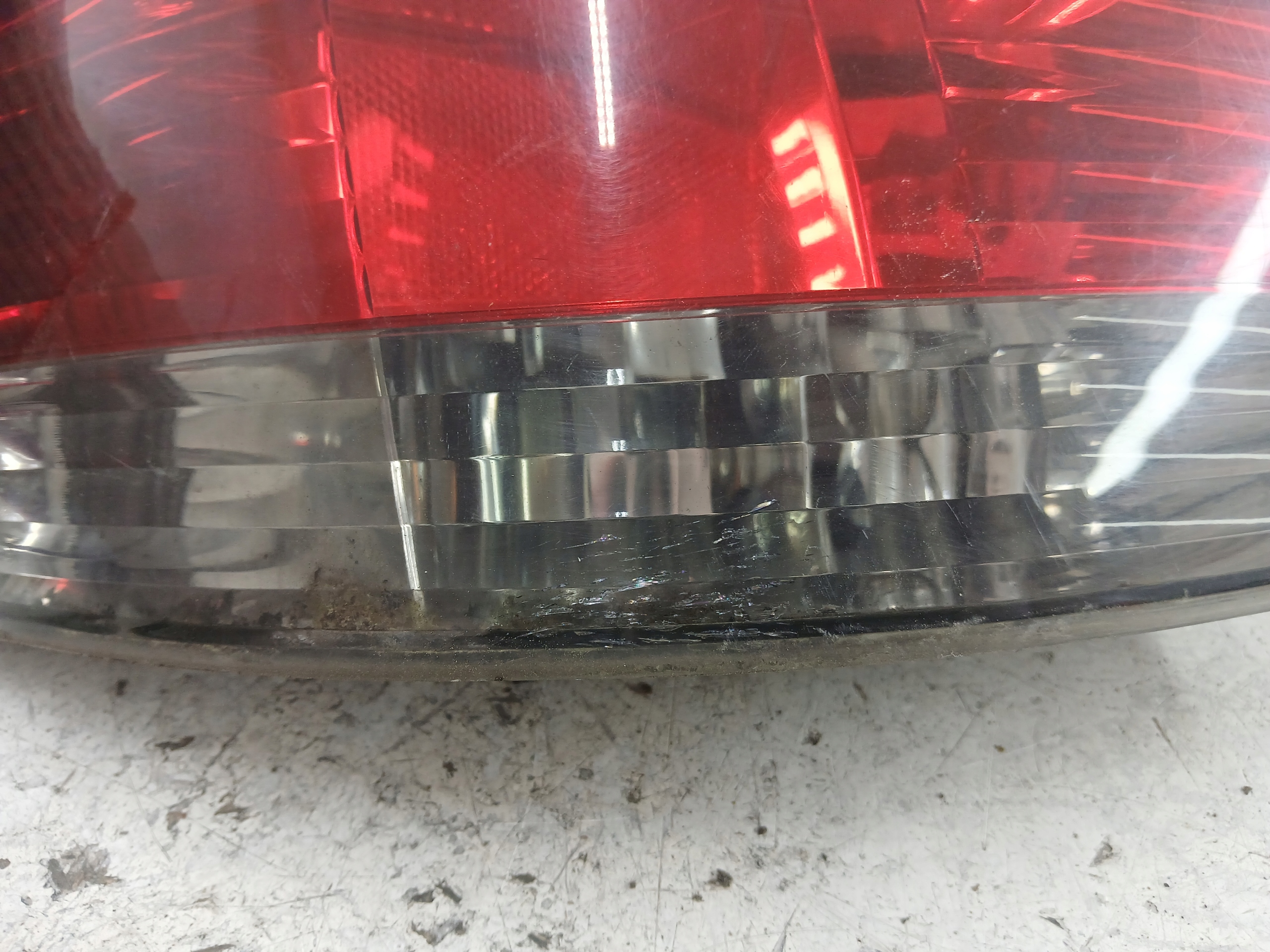 OPEL SIGNUM light left rear part 13191349