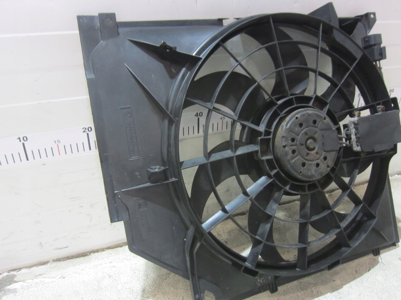 BMW 3 E46 N42 N46 M52 M54 obal ventylátora ventilátor vrtule 7561757
