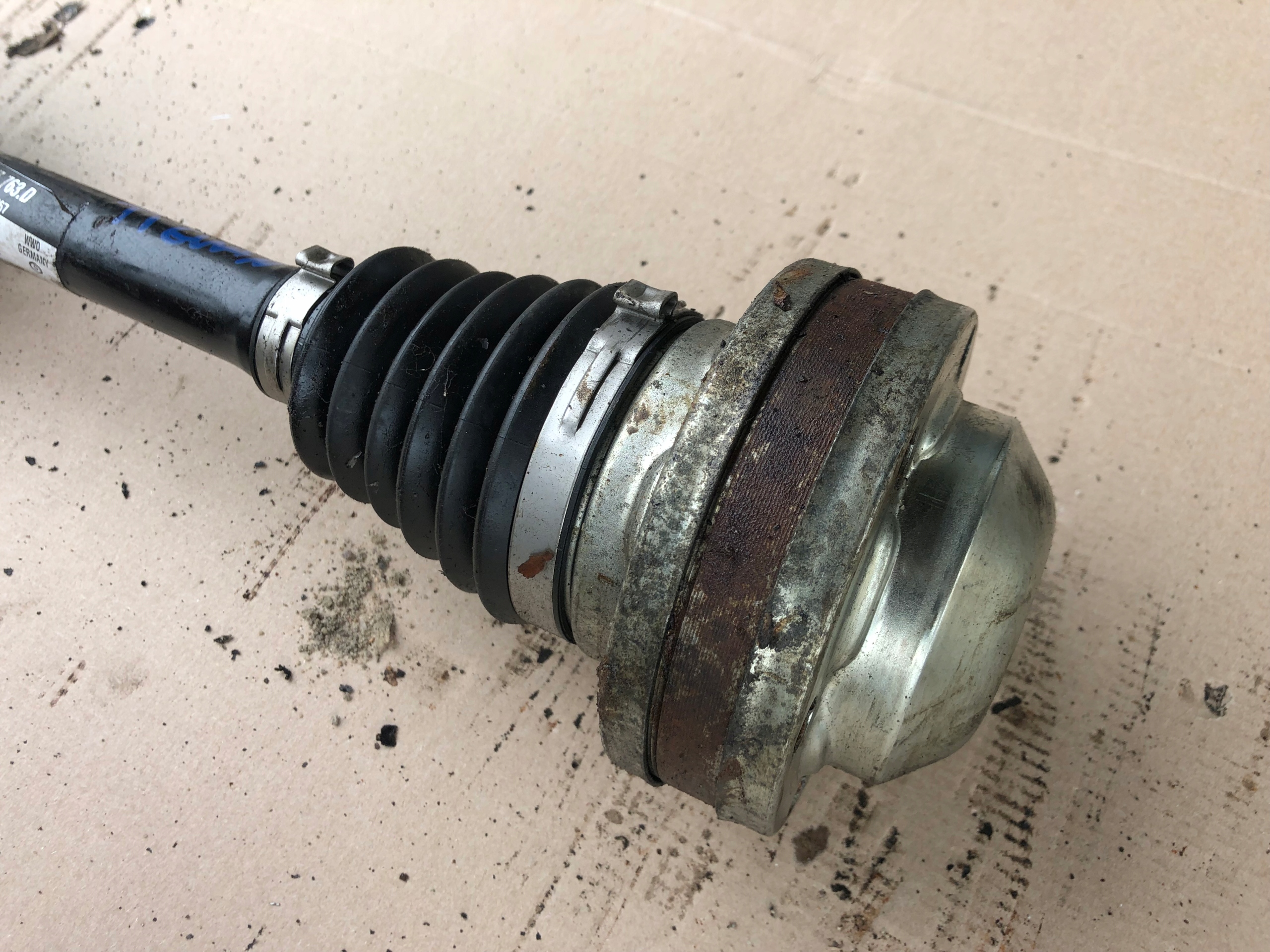poloos levá VW TIGUAN 5N0407763D