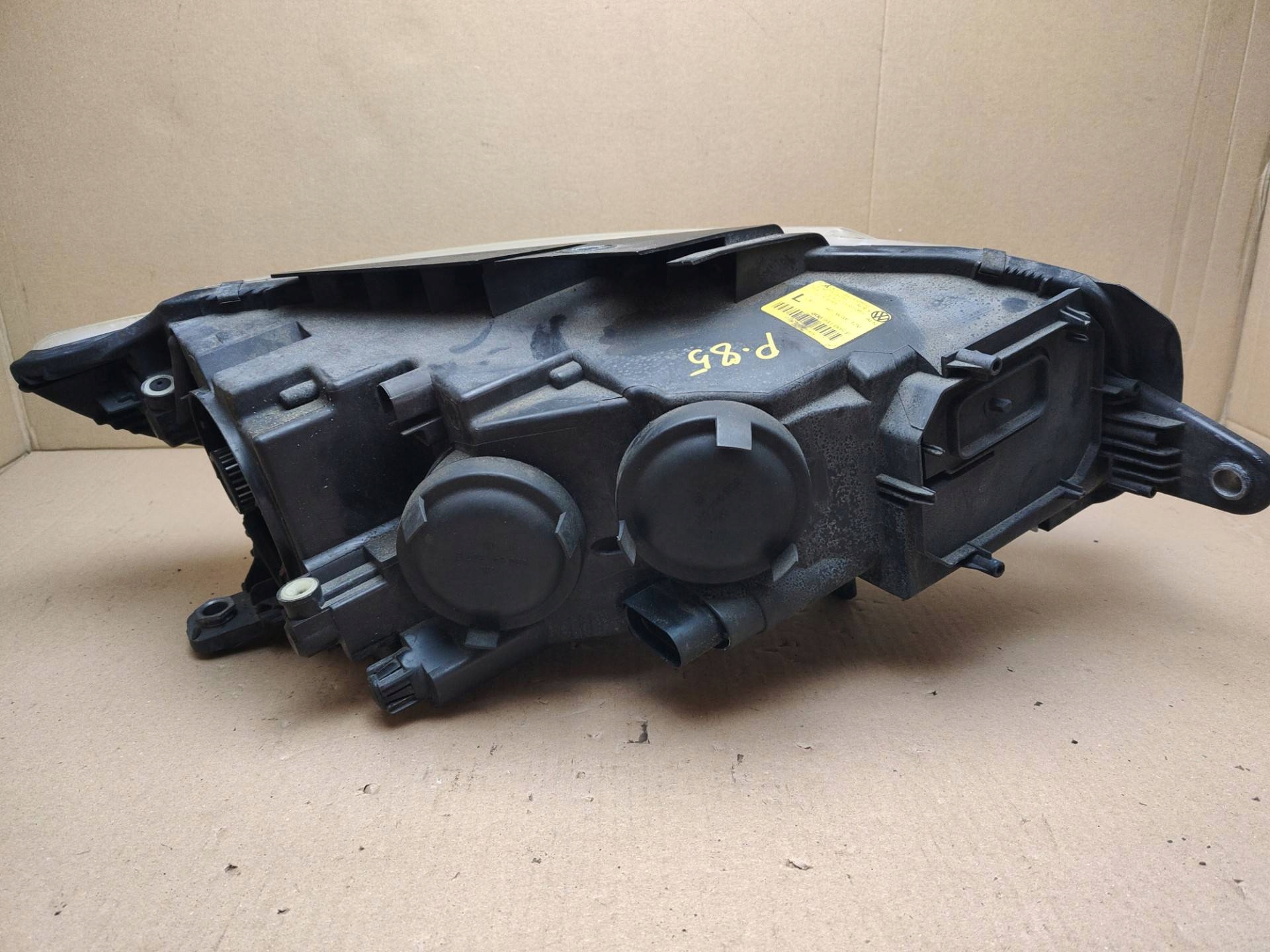 light front left side Volkswagen Passat CC 2009 0302529001