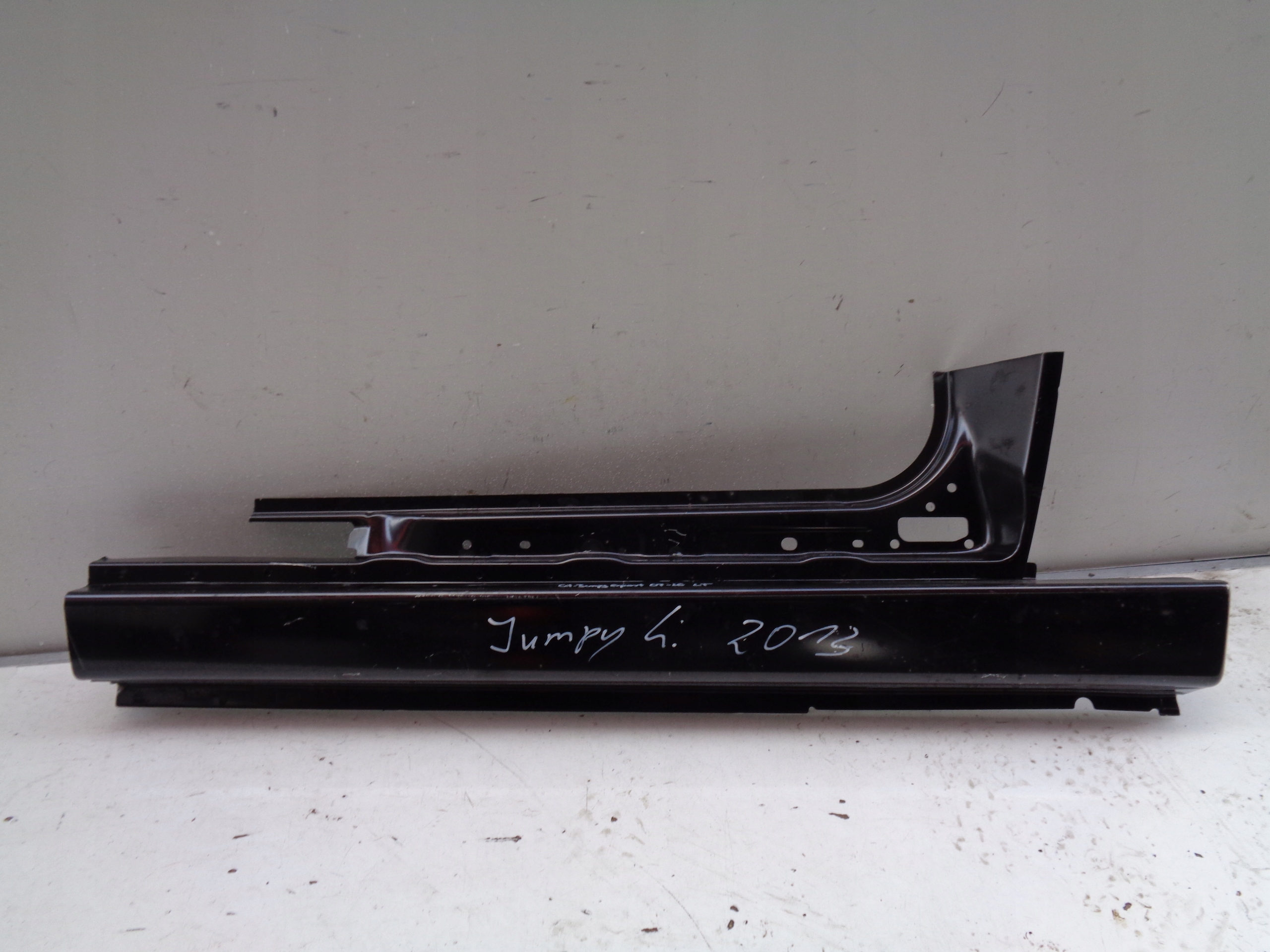 PRÓG LEWY TYLNY POSZYCIE CITROEN JUMPY EXPERT 07-16