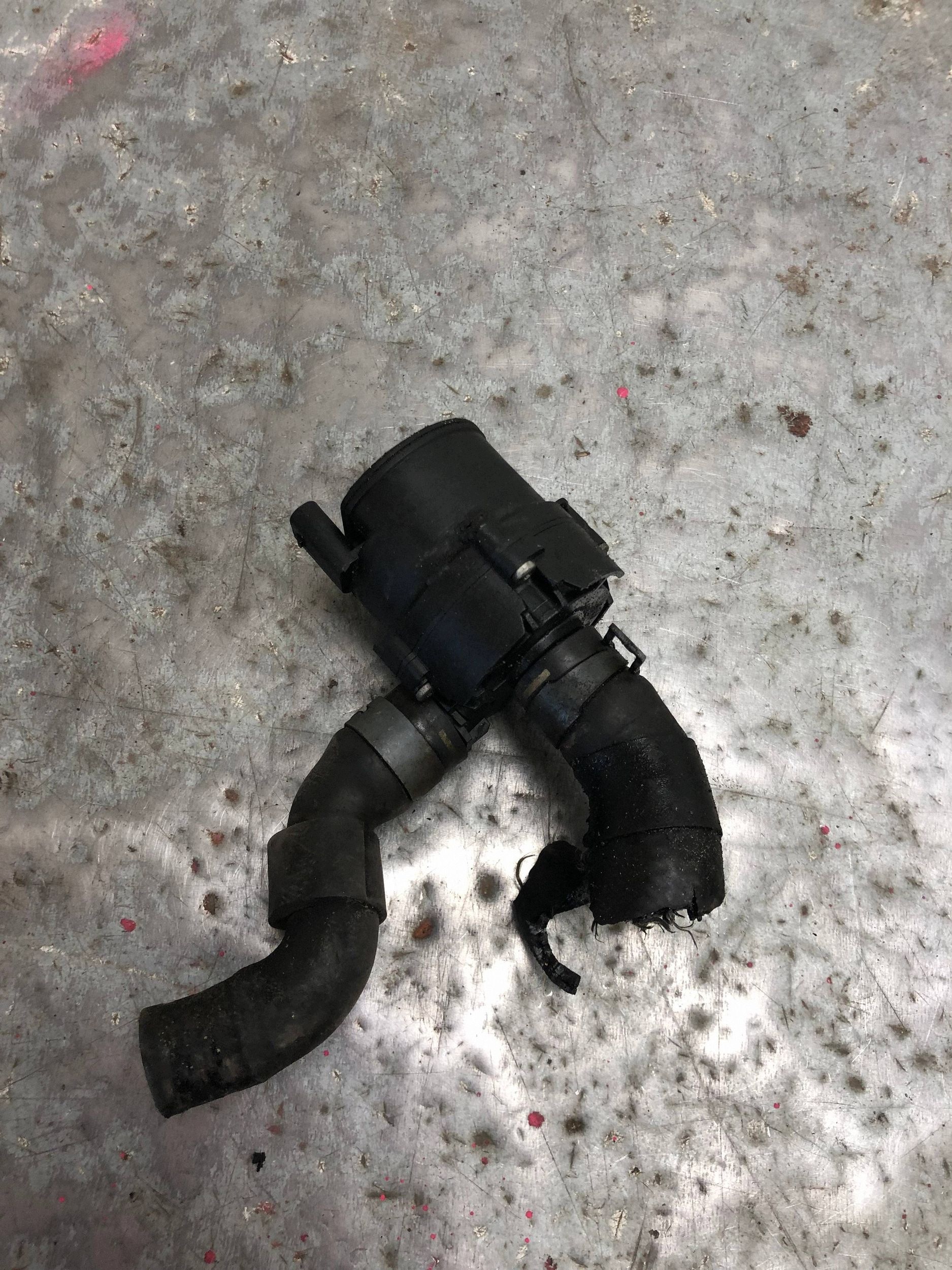 Supplementare Pompa d’acqua VW GOLF VII 5G0965567