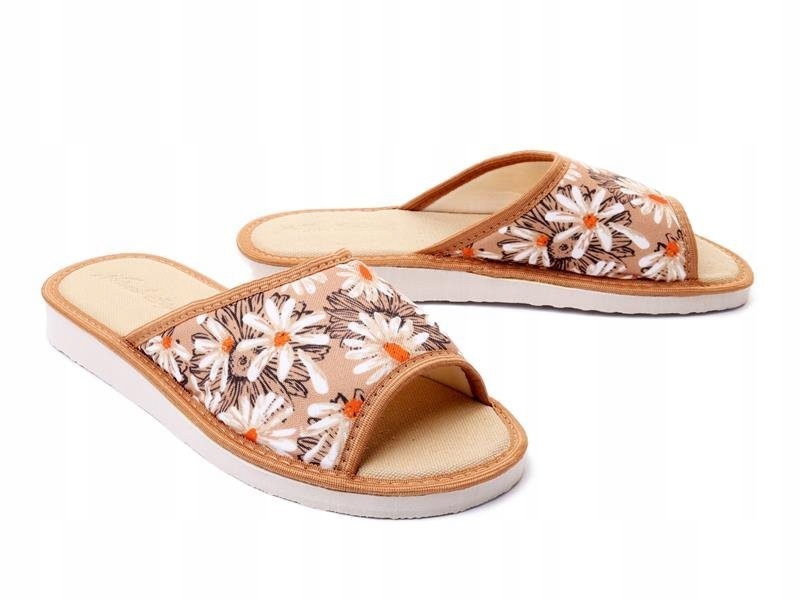 

Kapcie/klapki damskie Meteor 018 Stokrotka beż r36