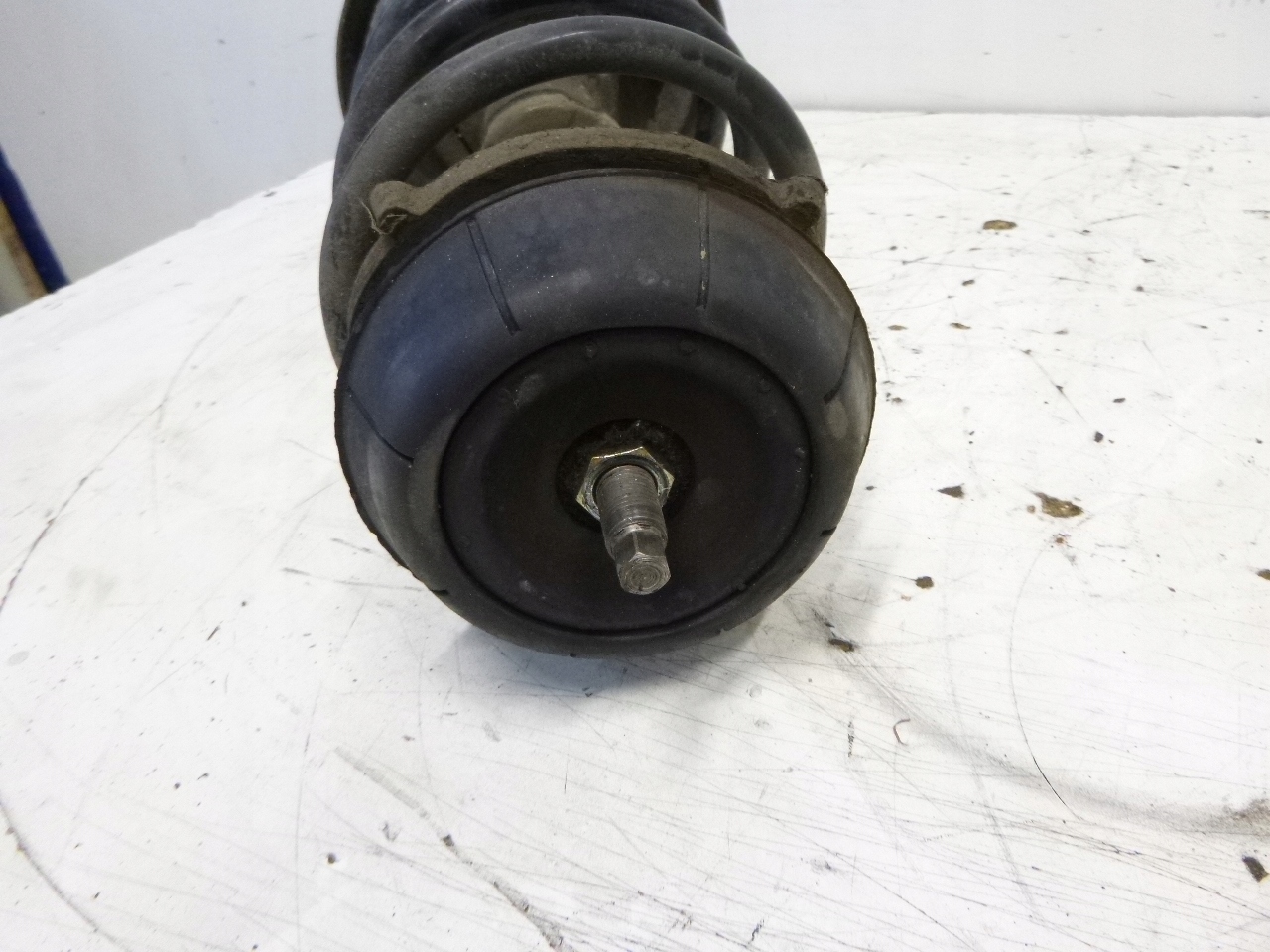 shock absorber front right Opel Vectra B 1.6 98r.