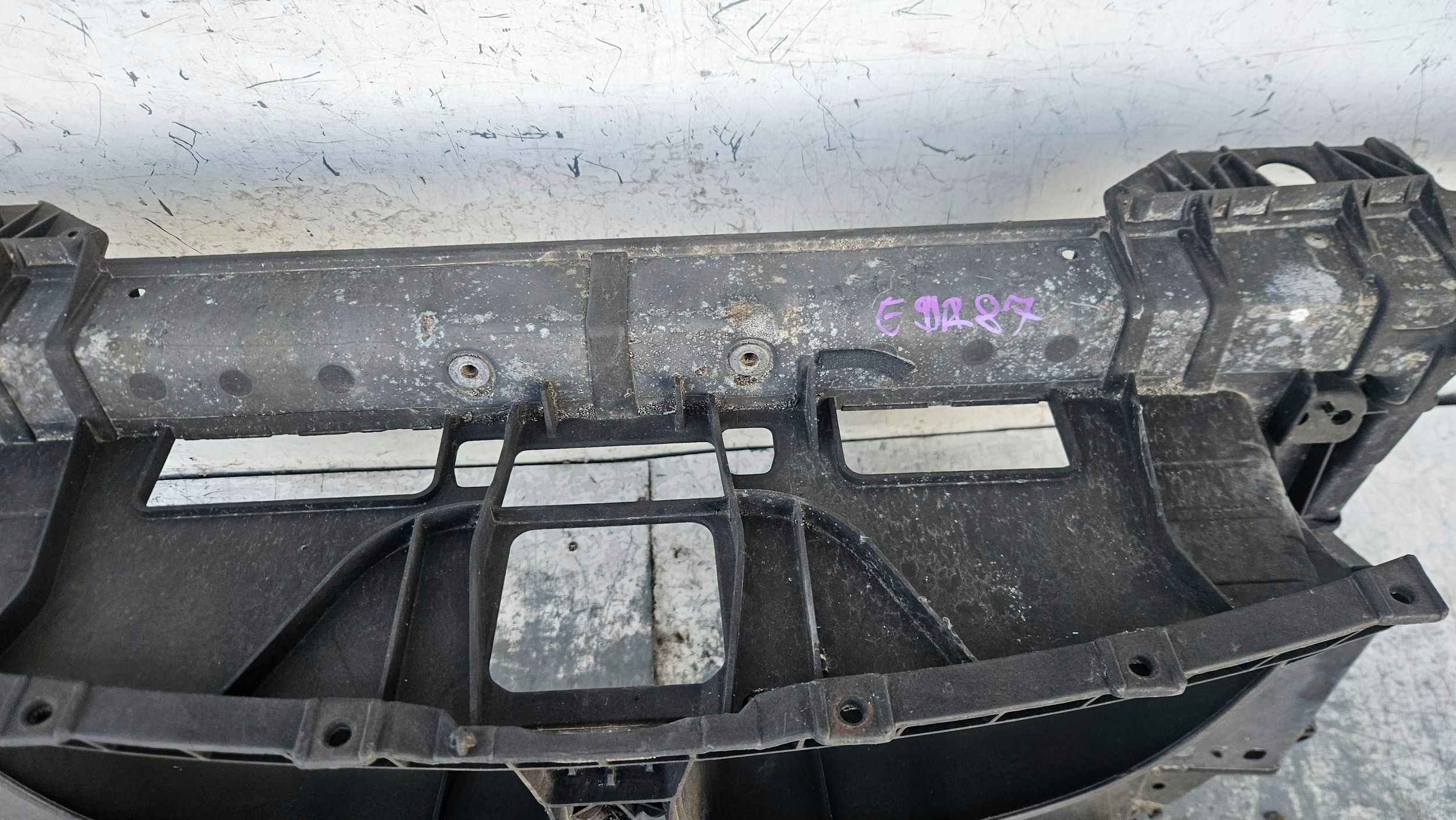 BMW 1 E81 E87 Schlossträger Versteifung