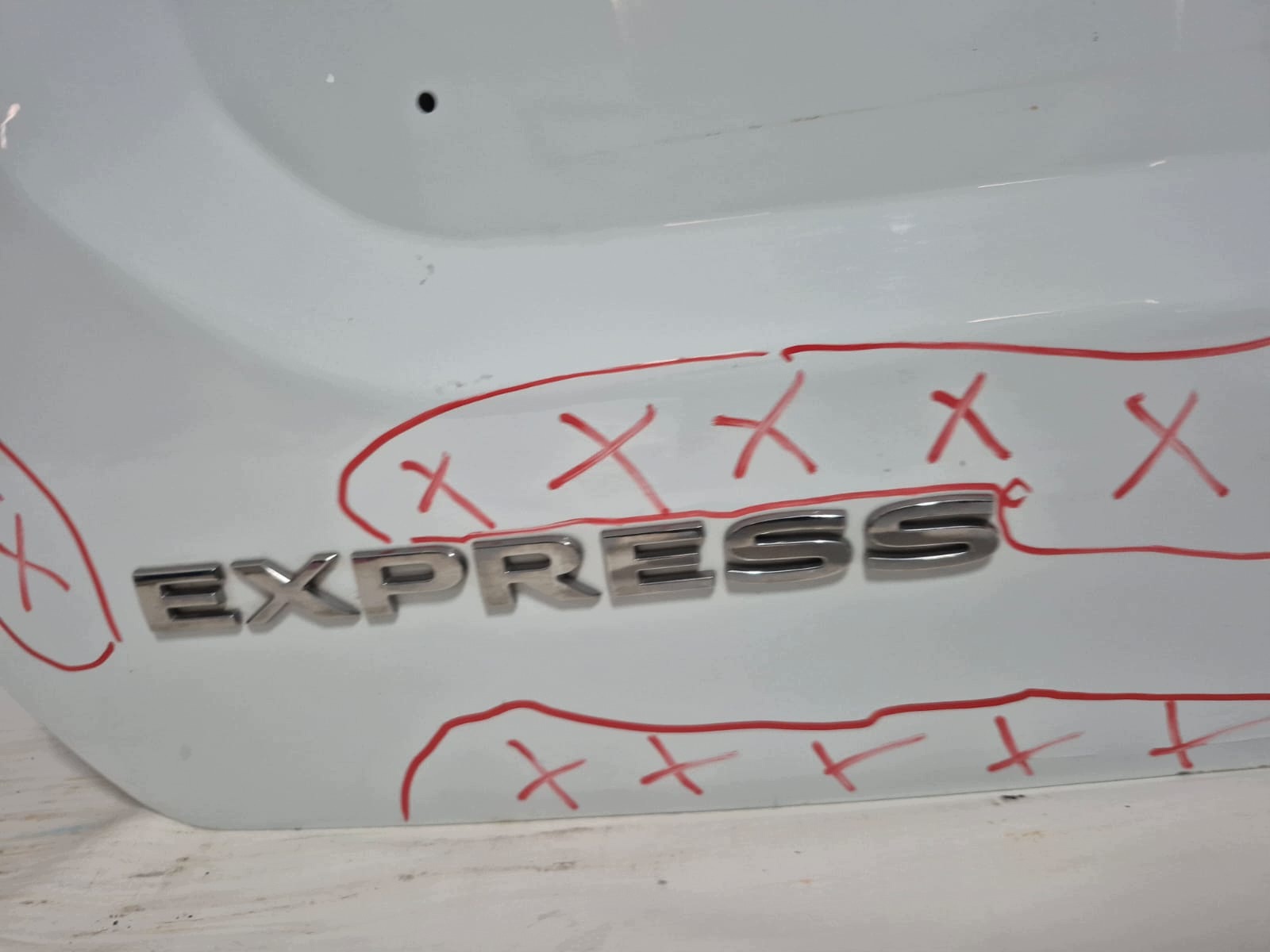 RENAULT EXPRESS 21- door left rear part rear. 901237129R