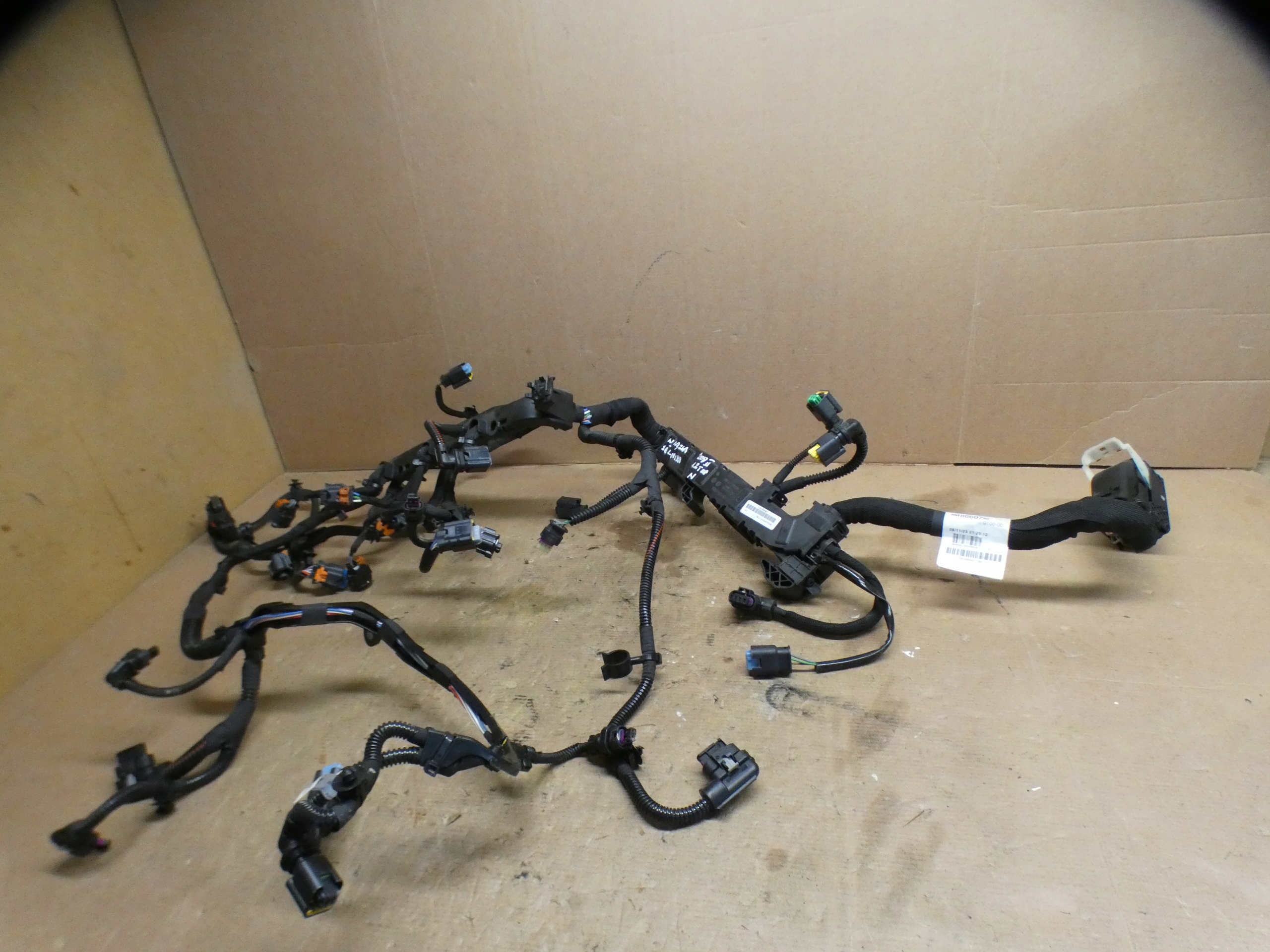 bundle of the engine Opel Corsa 1.2 THP HN05 2022r 9848660780