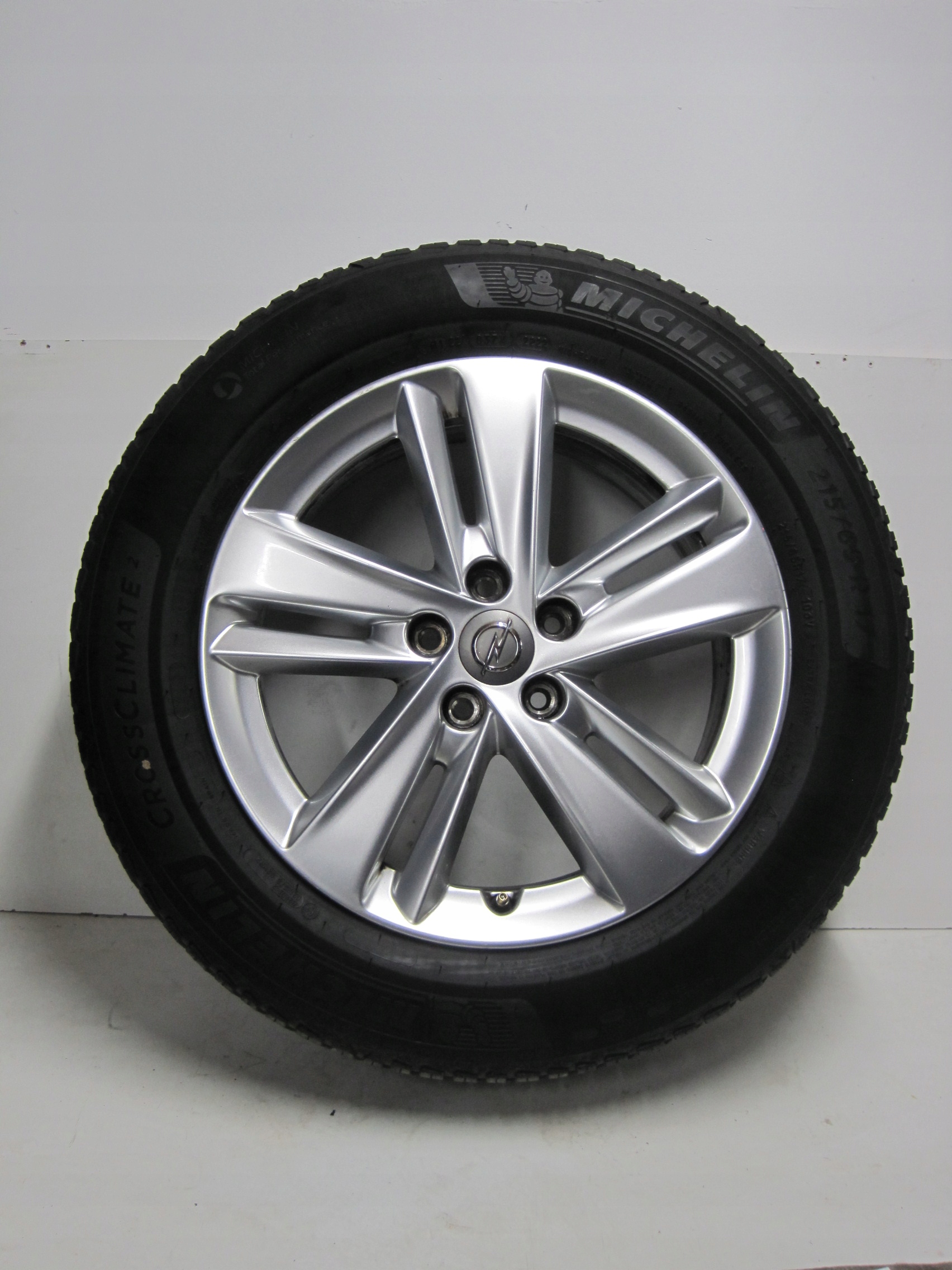 wheels discs tyres OPEL GRANDLAND 2022r R17 M+S