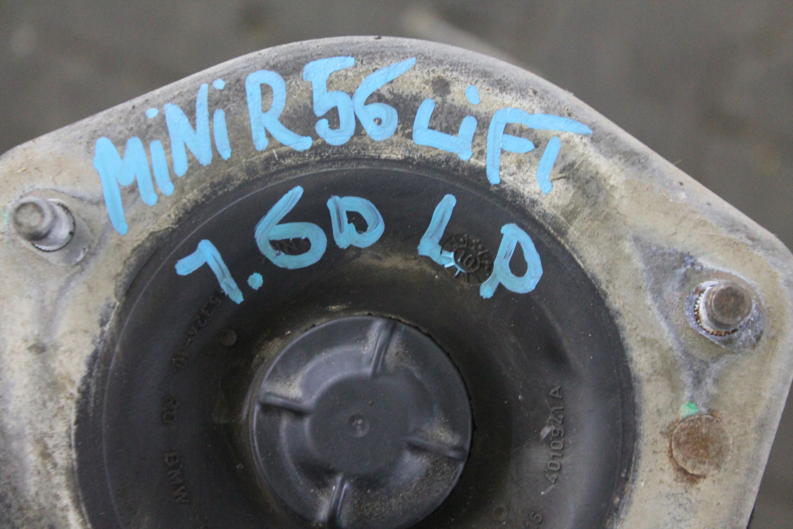 McPherson left front front MINI R56 1.6D 07-14