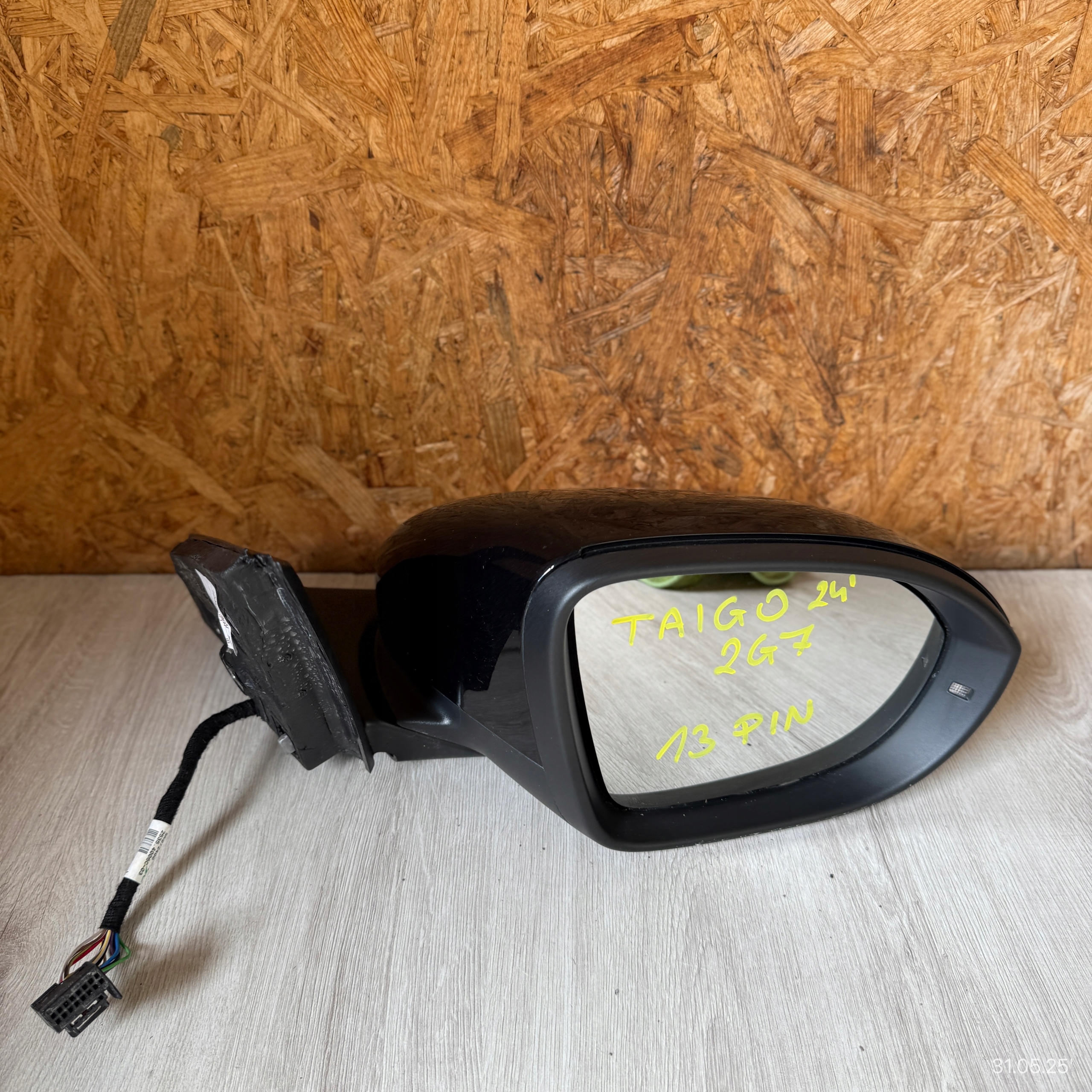 mirror right VW VOLKSWAGEN TAIGO 2G7 2024 ROK 13 PIN