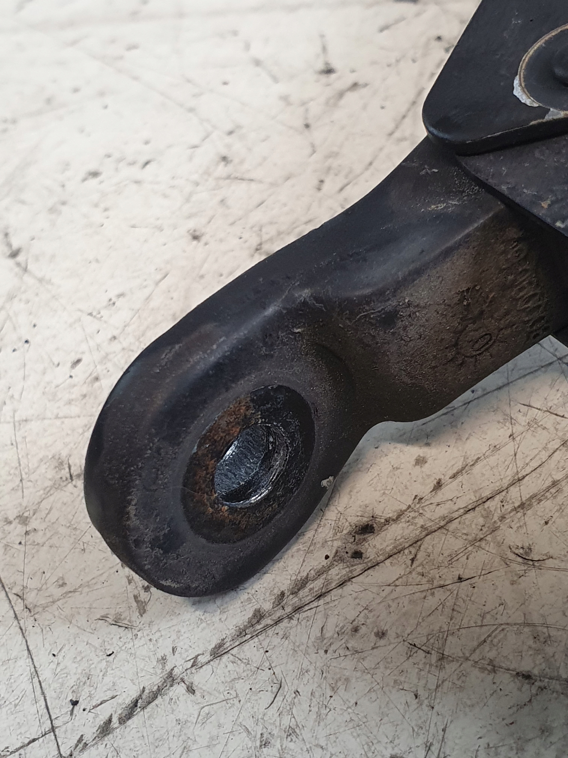 wiper arm front right NISSAN PRIMERA P12 03r.
