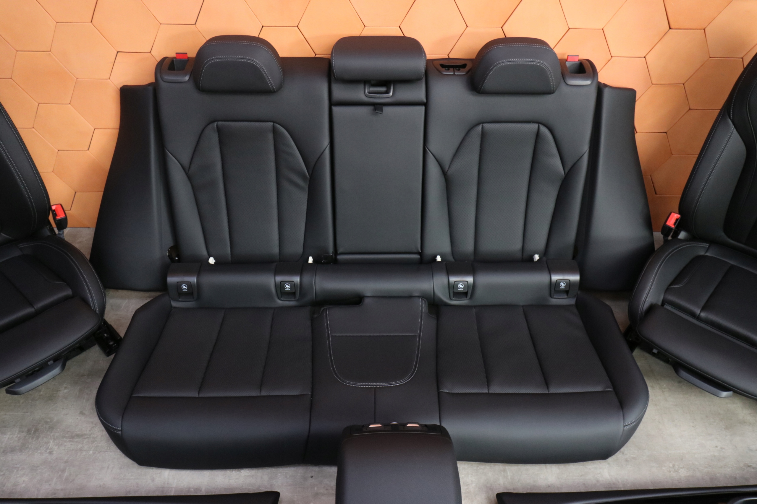 BMW X4 G02 LCI inner seats side TUNEL SPORT electrics 22 KM !