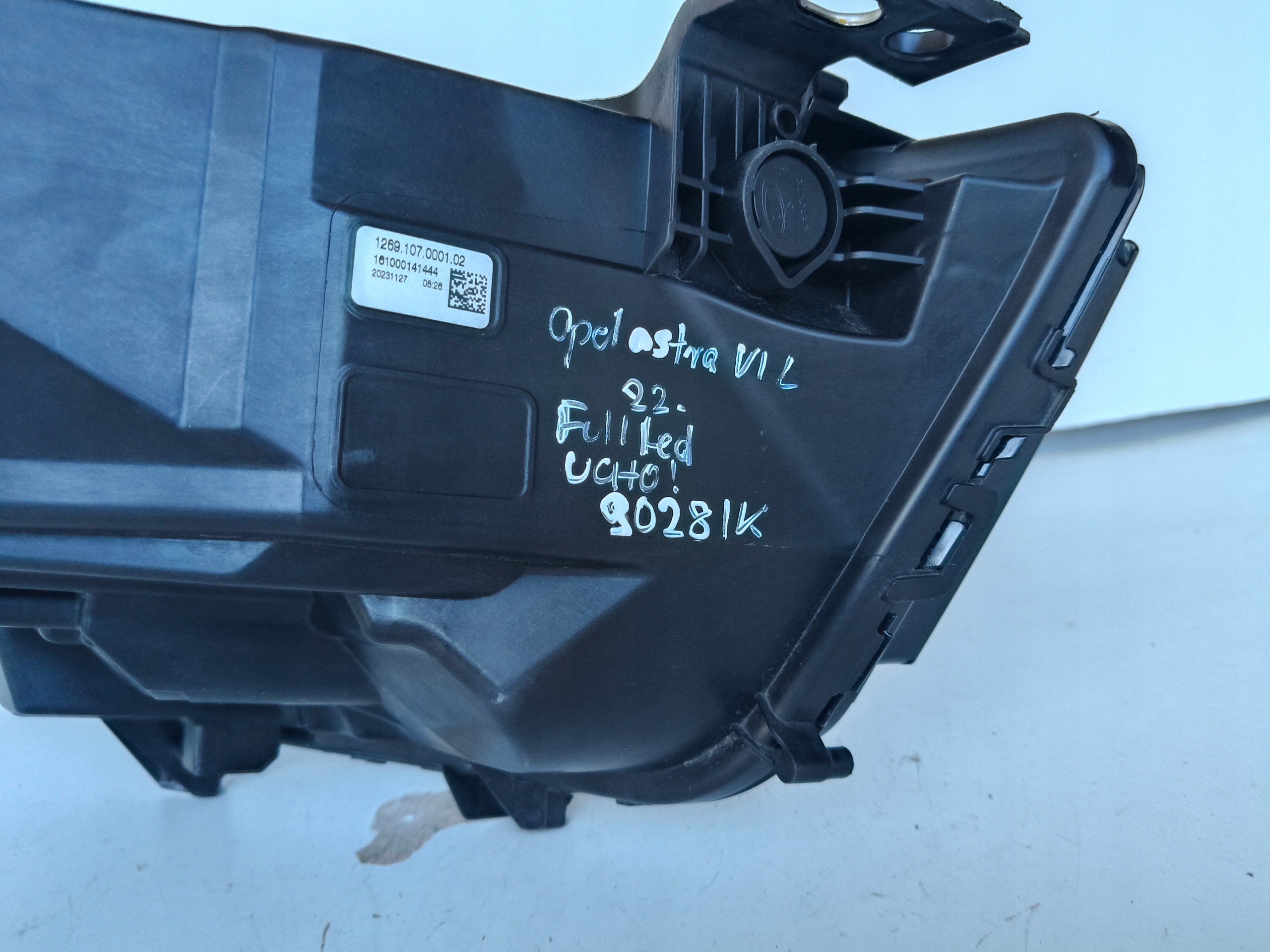 light left REFLEKTOR OPEL ASTRA VI L 22- FULL LED