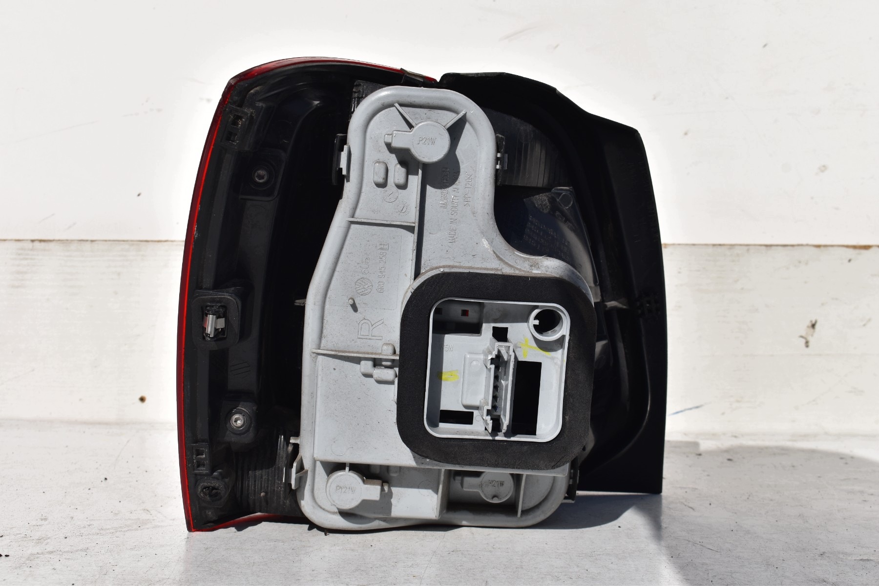 light right rear part VW POLO V 6R 2009-2014 pre facelift 6R0945096A