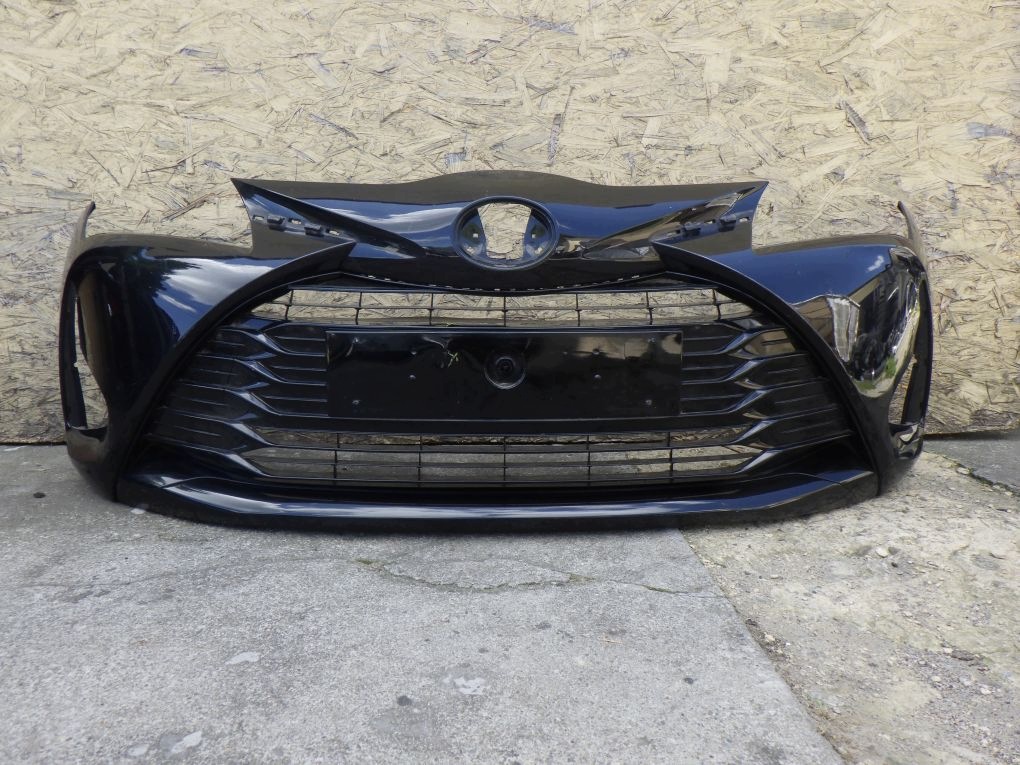 TOYOTA YARIS III 3 LIFT 17- without PDC front bumper