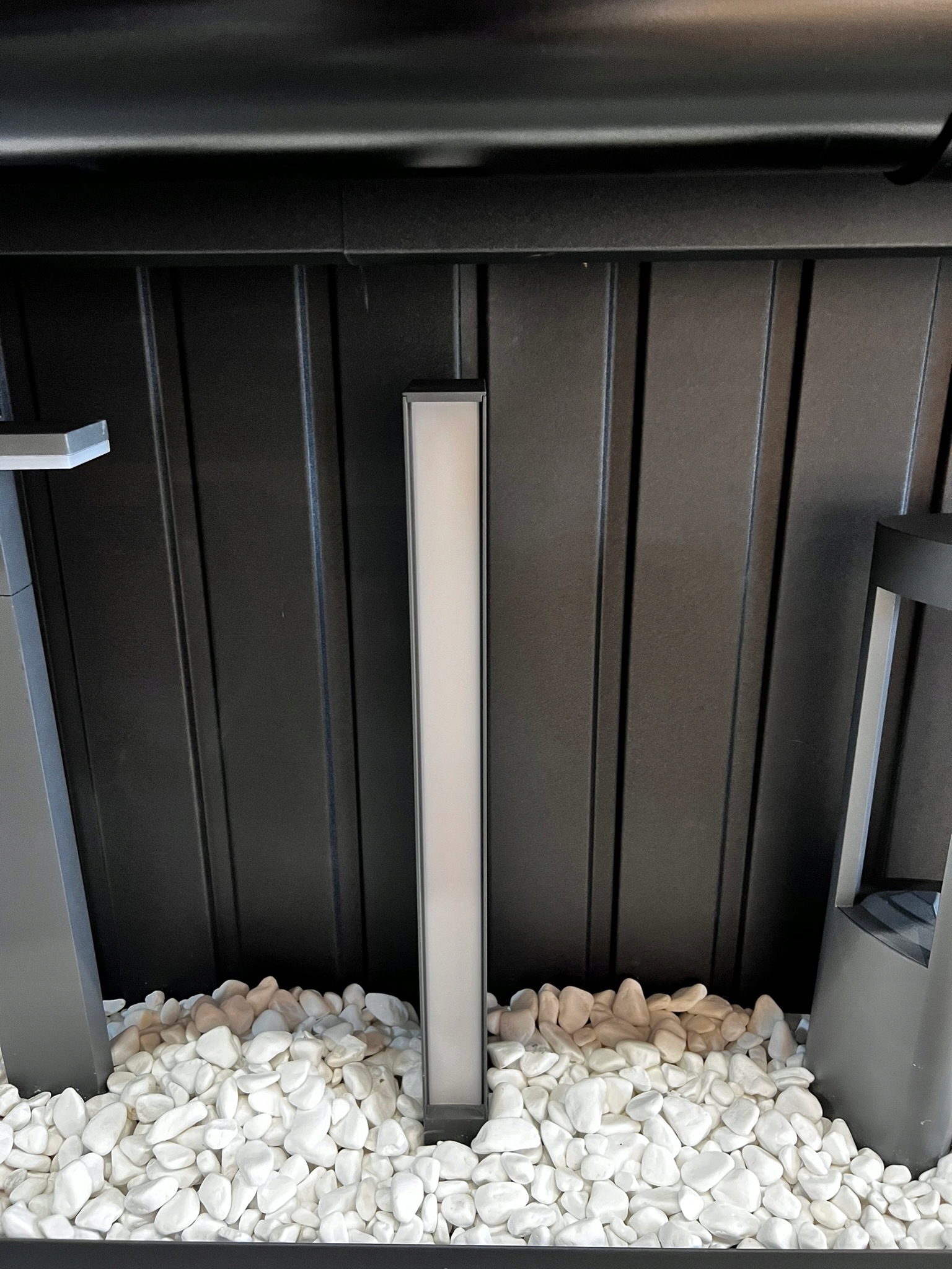 Osvetľovací stĺpik obdĺžnikový Su-ma s integrovaným Led 60 cm, čierny