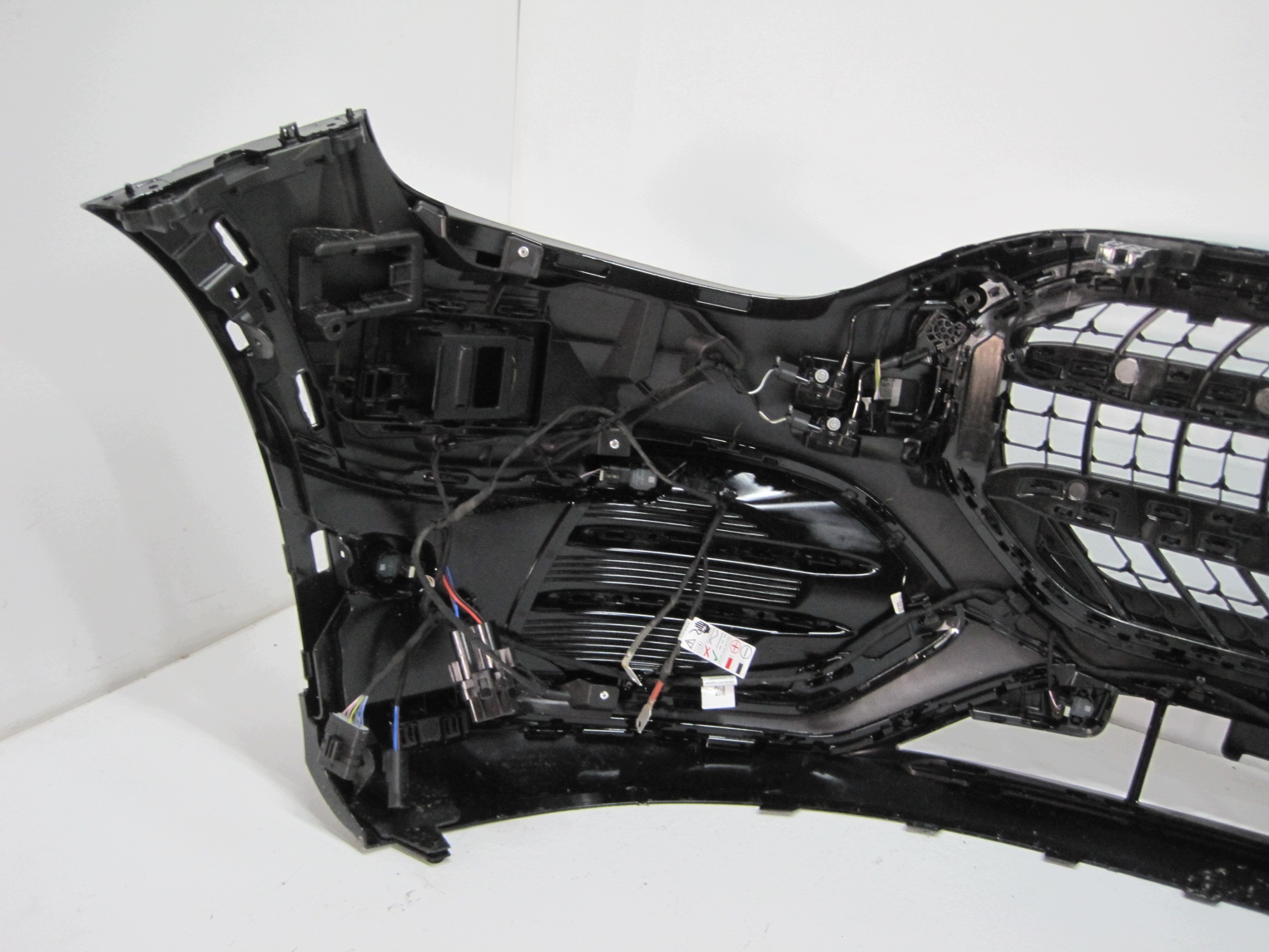 front bumper MERCEDES GLB A244 6 PDC 26R front NR 387