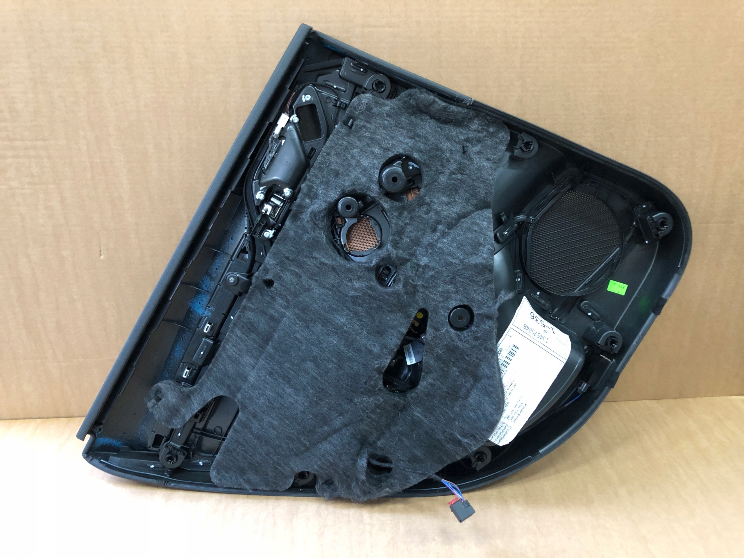AUDI A3 S3 RS3 8V side door right rear part leather