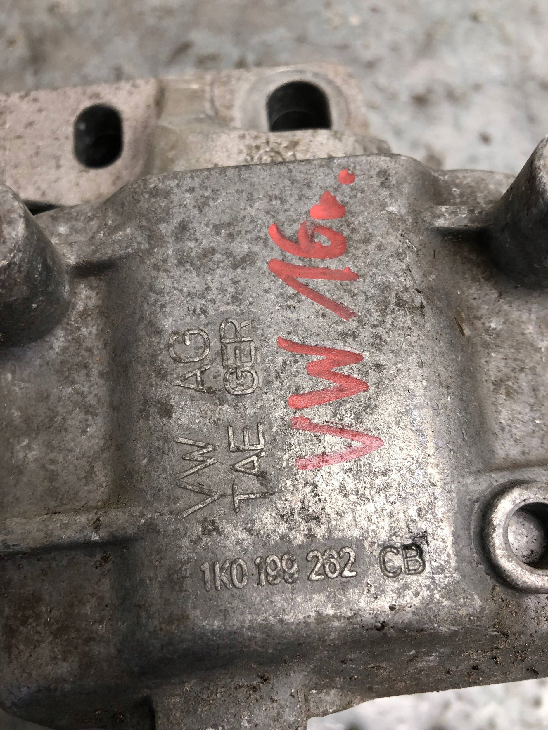 holder engine mount VW SKODA AUDI 1K0199262CB