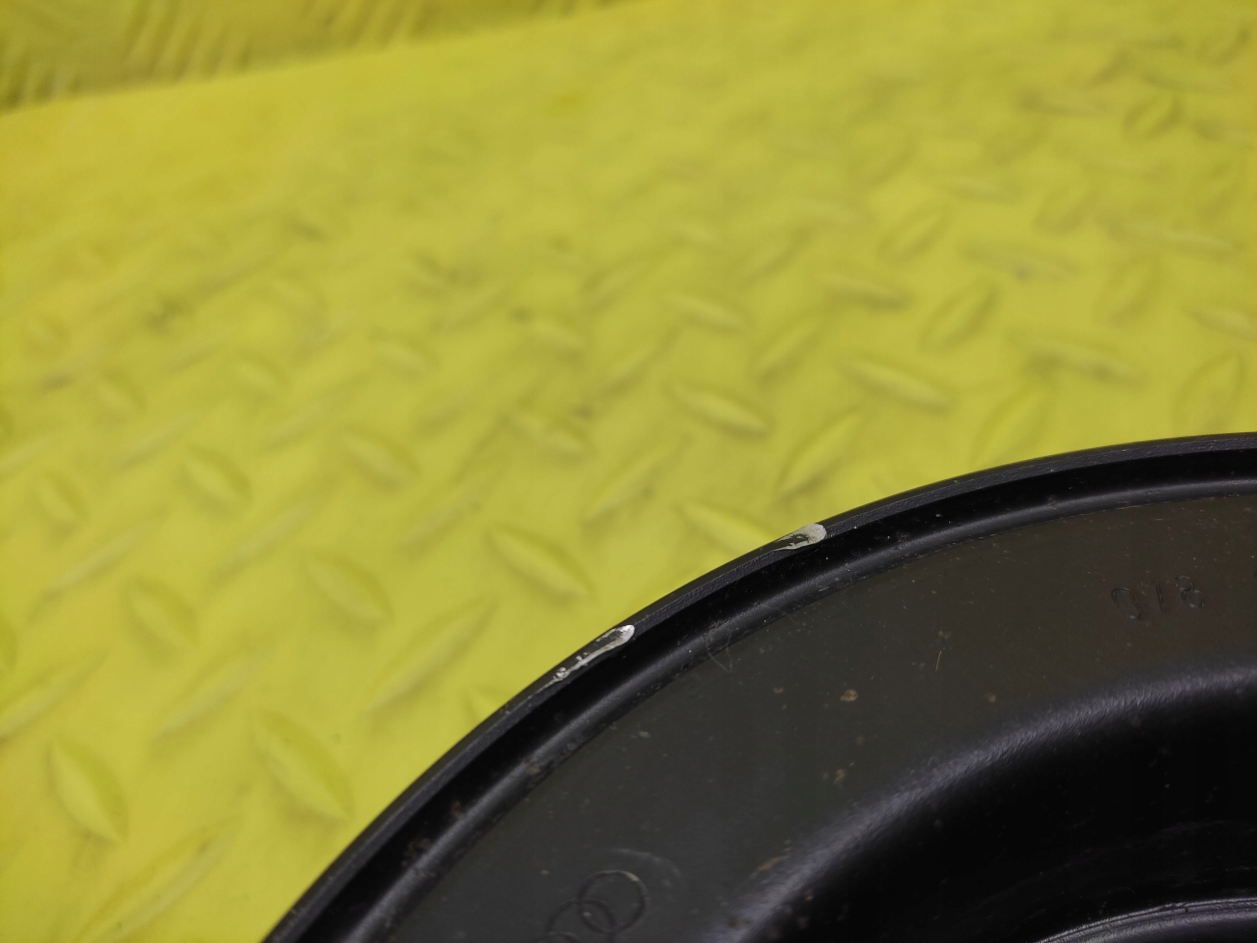 AUDI A6 C5 2.4 V6 pulley 078105255F