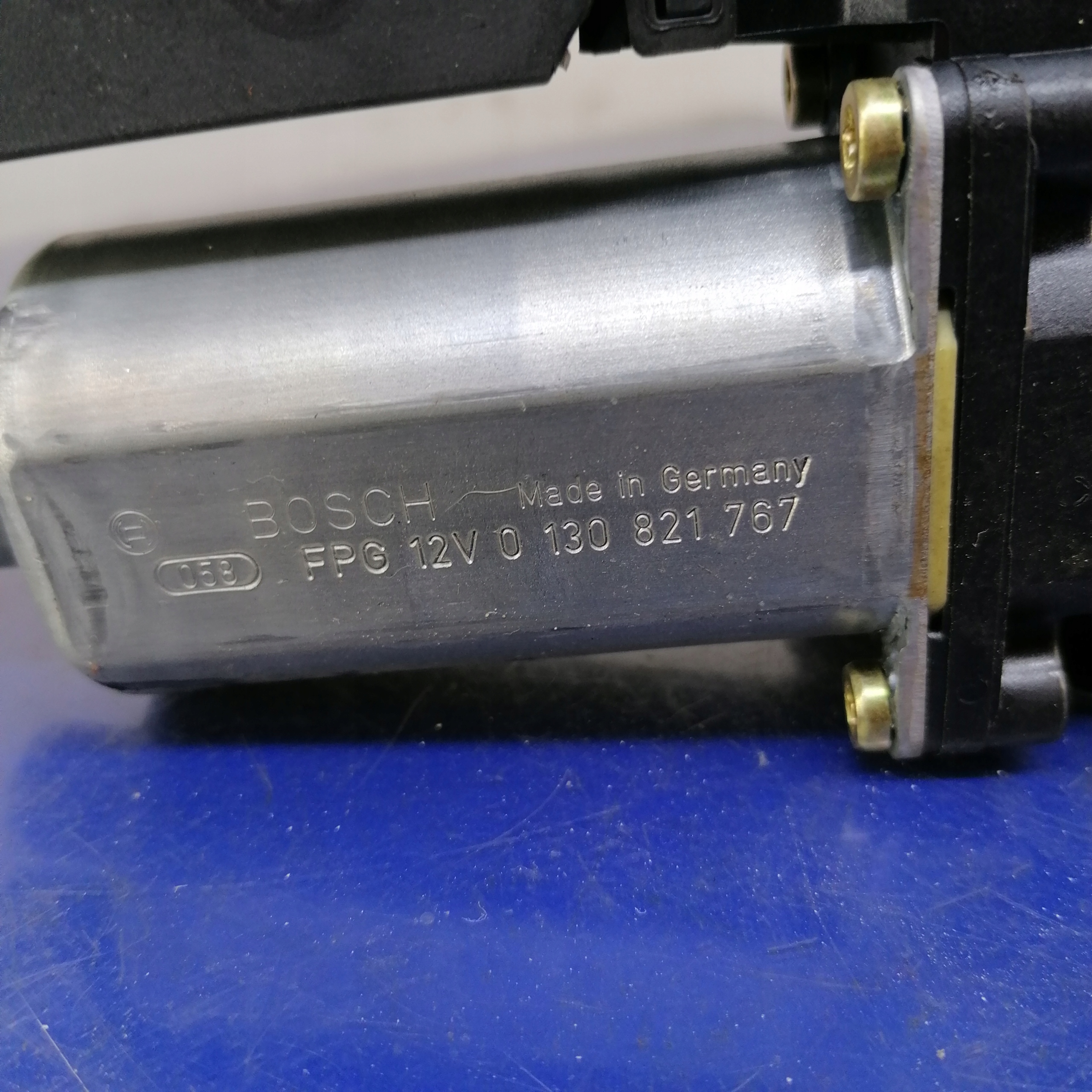 PEUGEOT 307 window regulator front left 9634457580