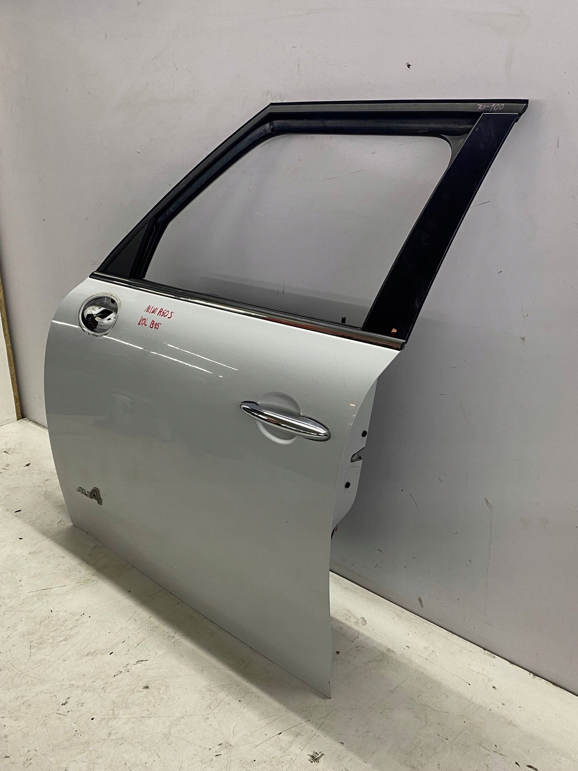 door front Mini Cooper Countryman R60 WOJTEX