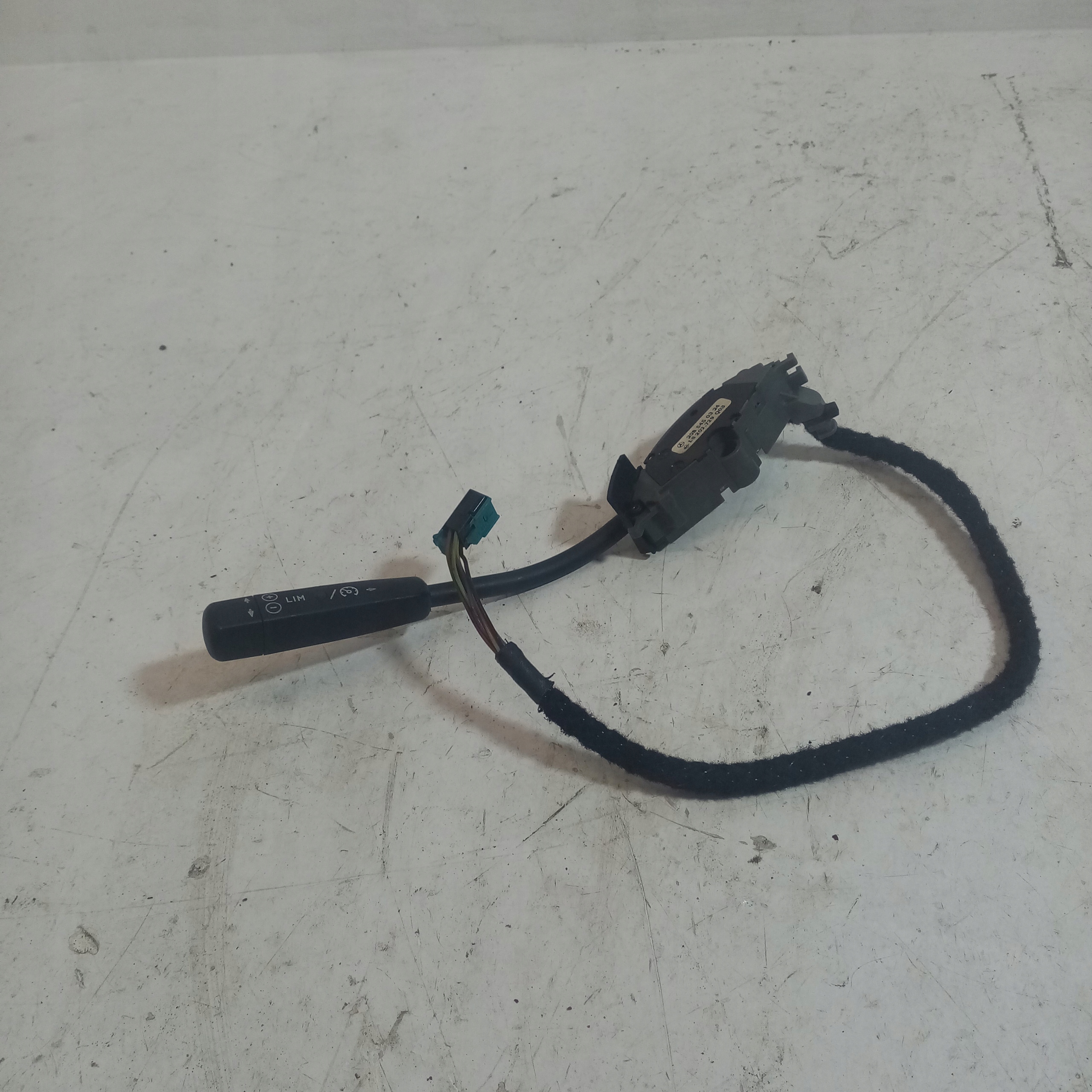 switch TEMPOMATU MERCEDES-BENZ E-KLASA W210 2085450324