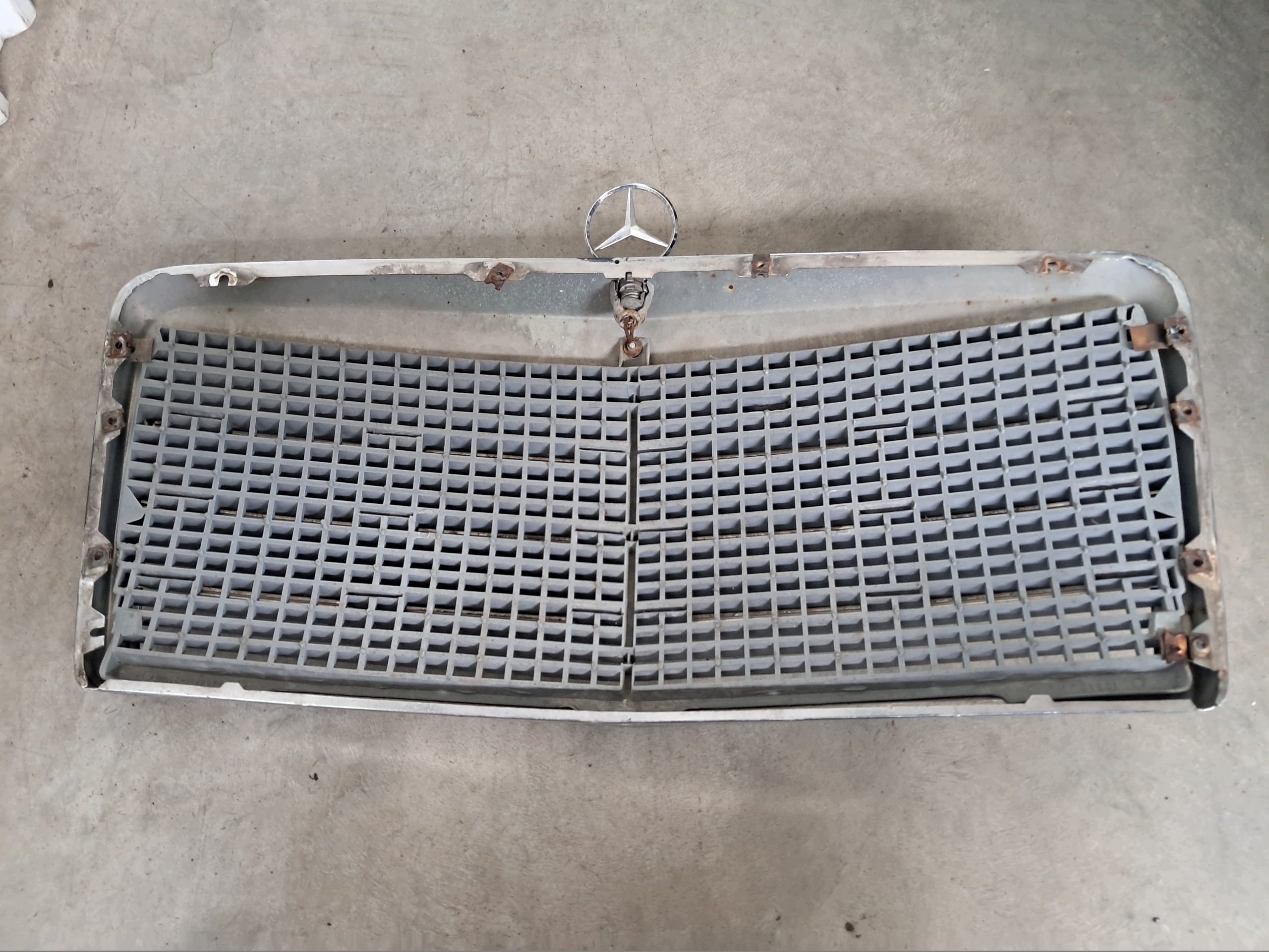 Grille MERCEDES W126 SE SEL 1268800283