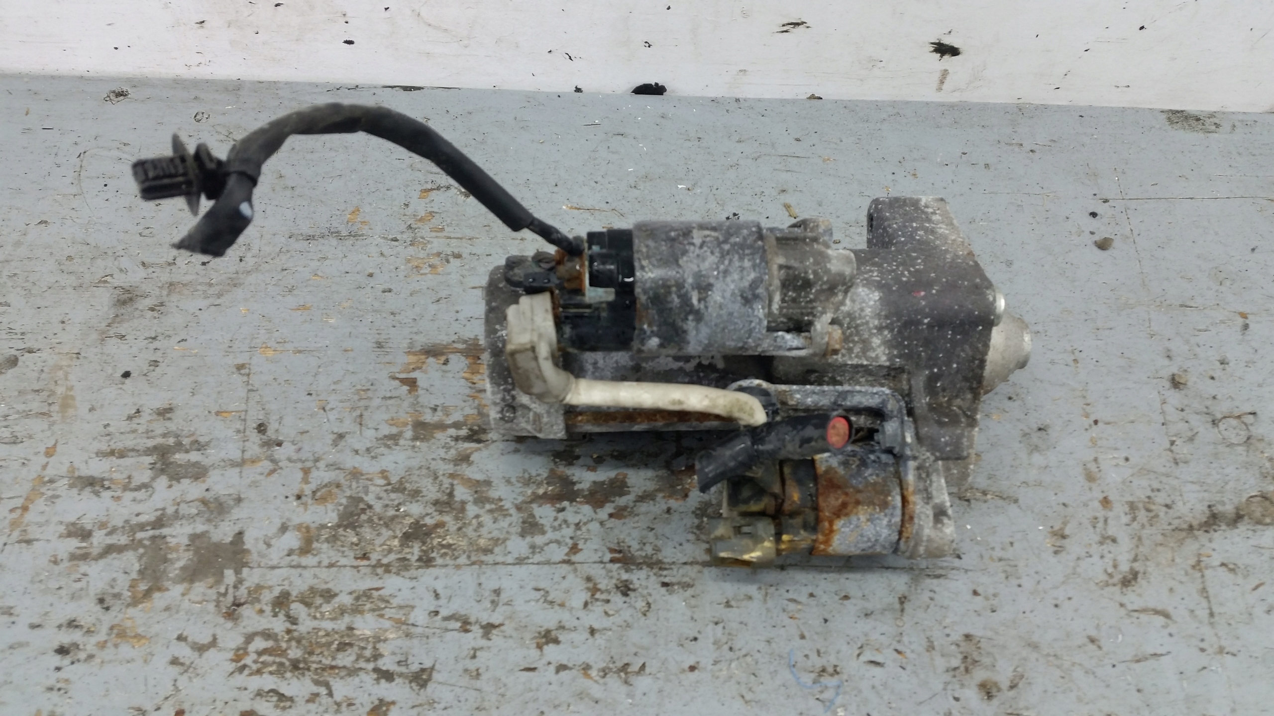 Стартер Ford OE 1831218