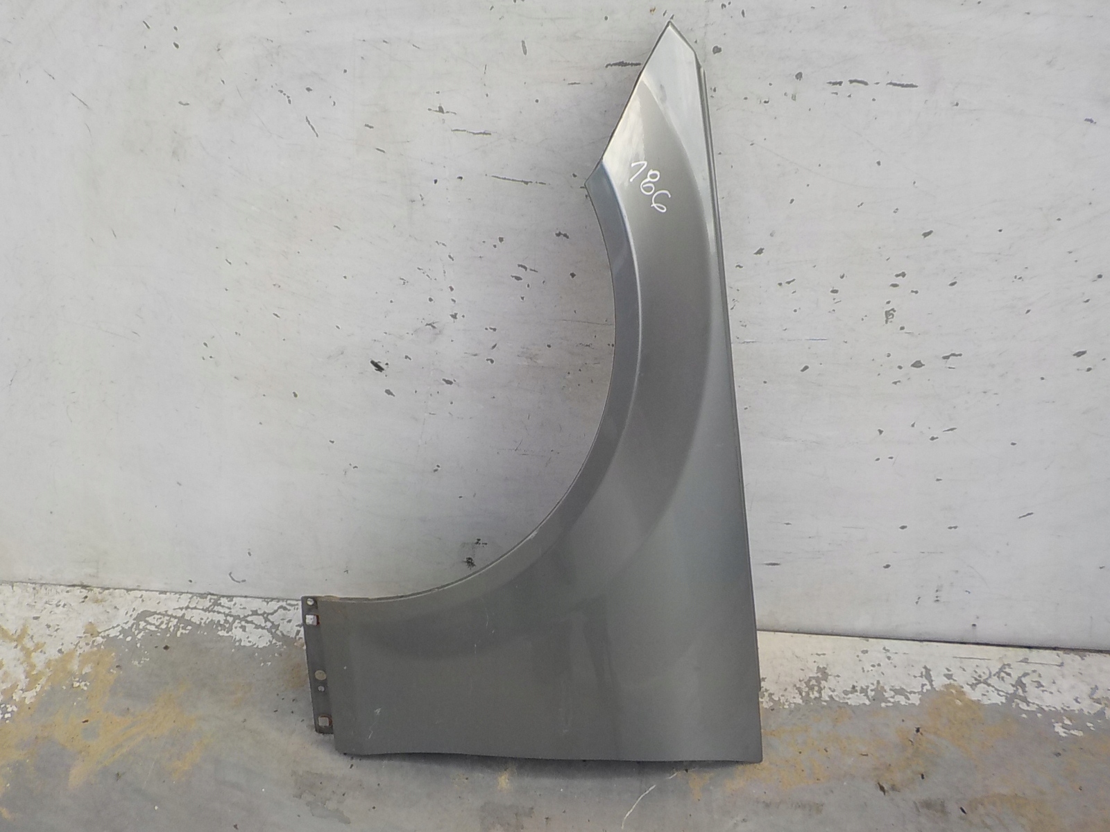 186 MERCEDES-BENZ W204 fender left front front