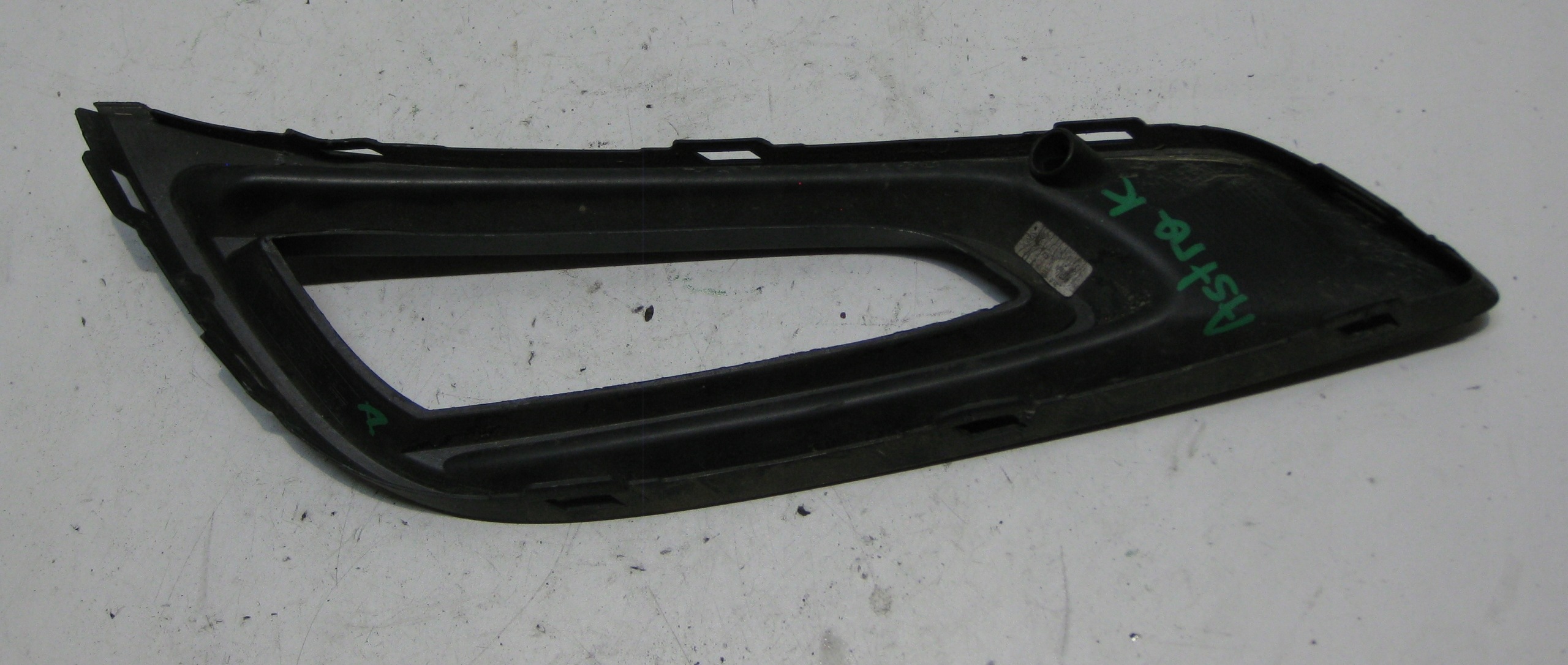 OPEL ASTRA K V KOMBI grid frame fog lights right 13481940