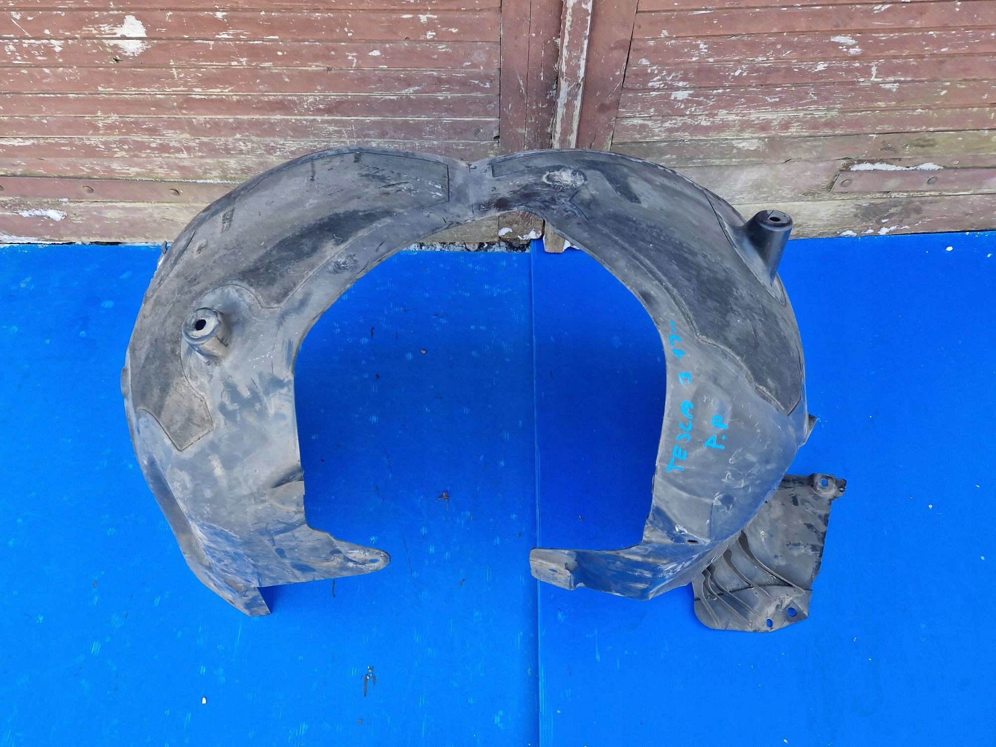 mudguard right front TESLA MODEL 3 2017R->