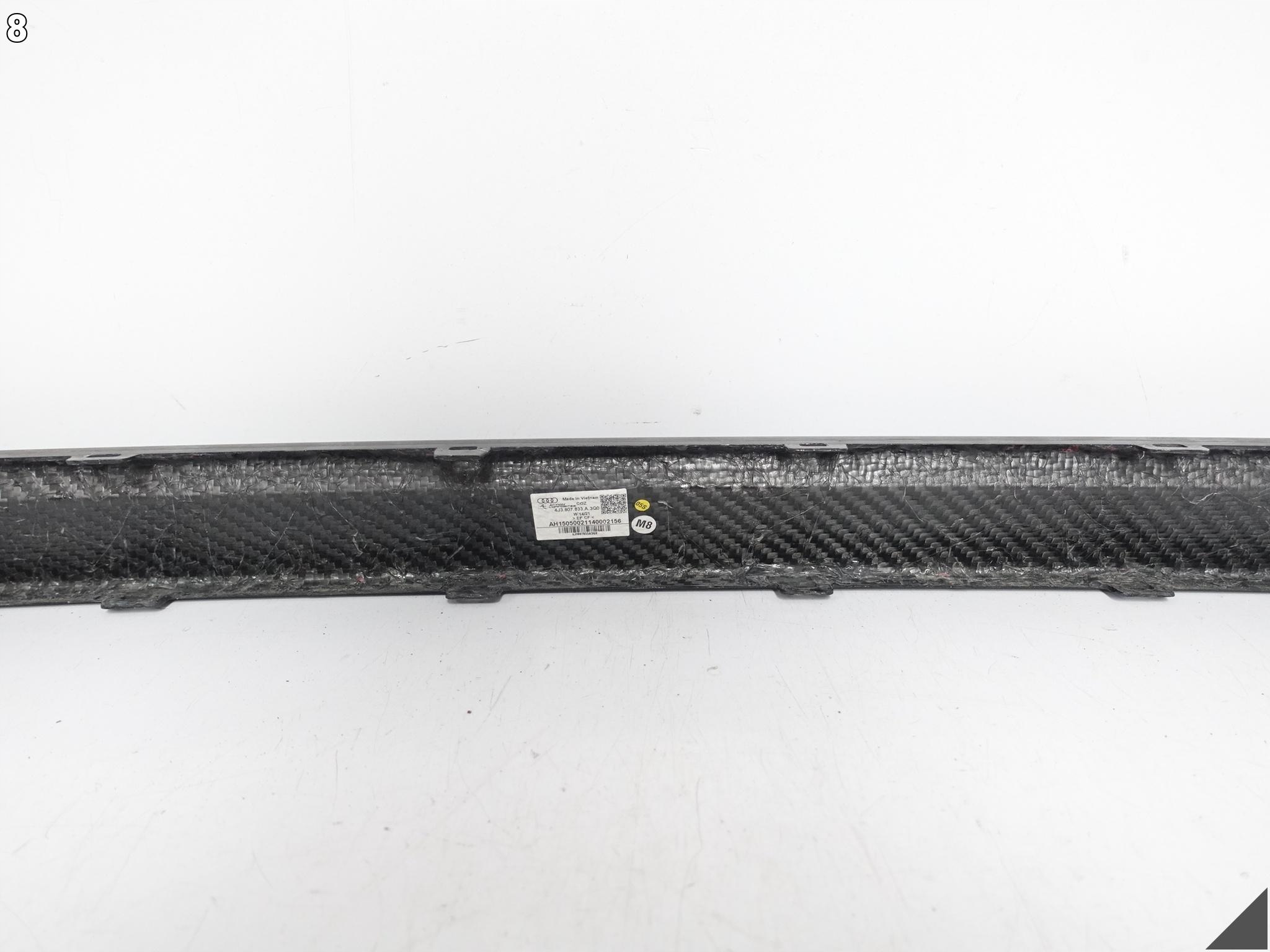 AUDI E-TRON GT 4J3 20-24 SPOILER moulding bumper rear part central CARBON