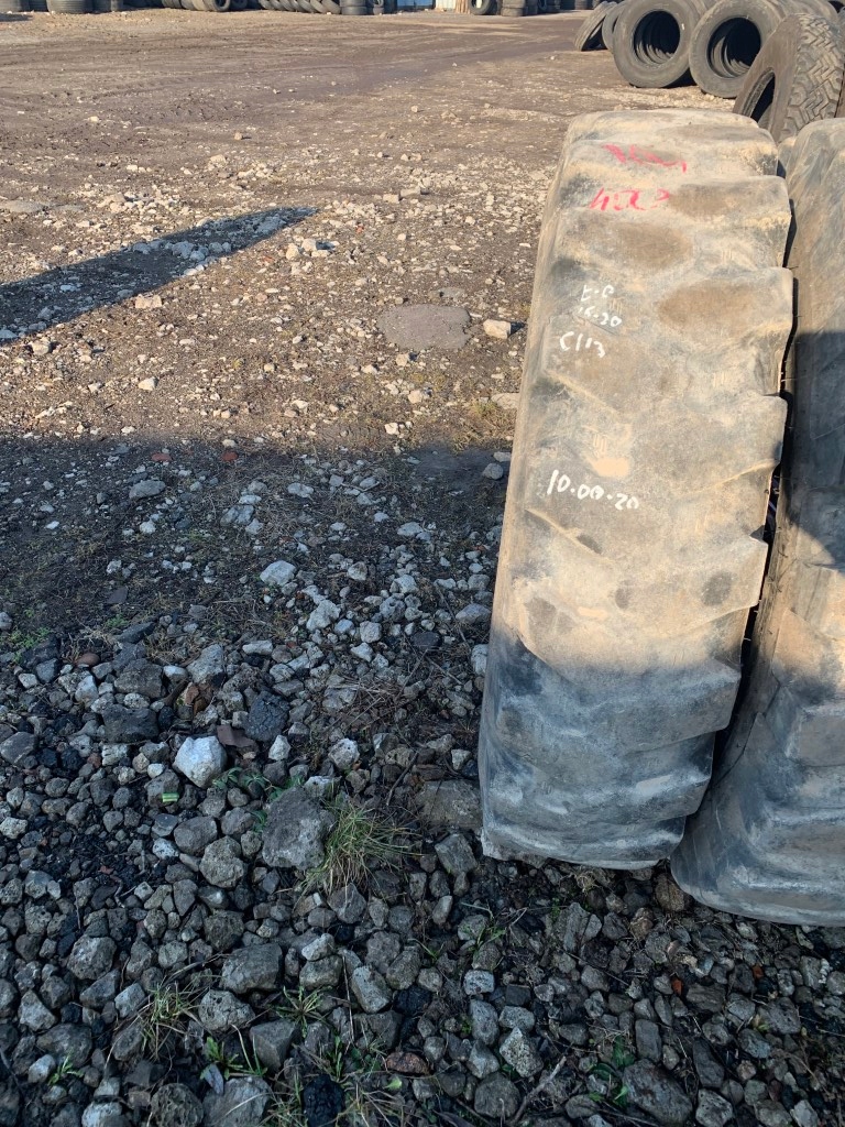 10.00-20 (R113) MITAS NB38. 20mm Szerokość opony 10.00