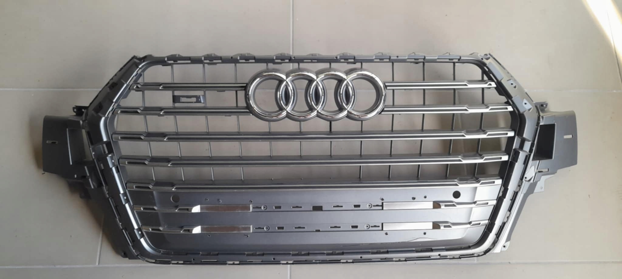 grille radiator grill AUDI Q7 4M 4M0853651
