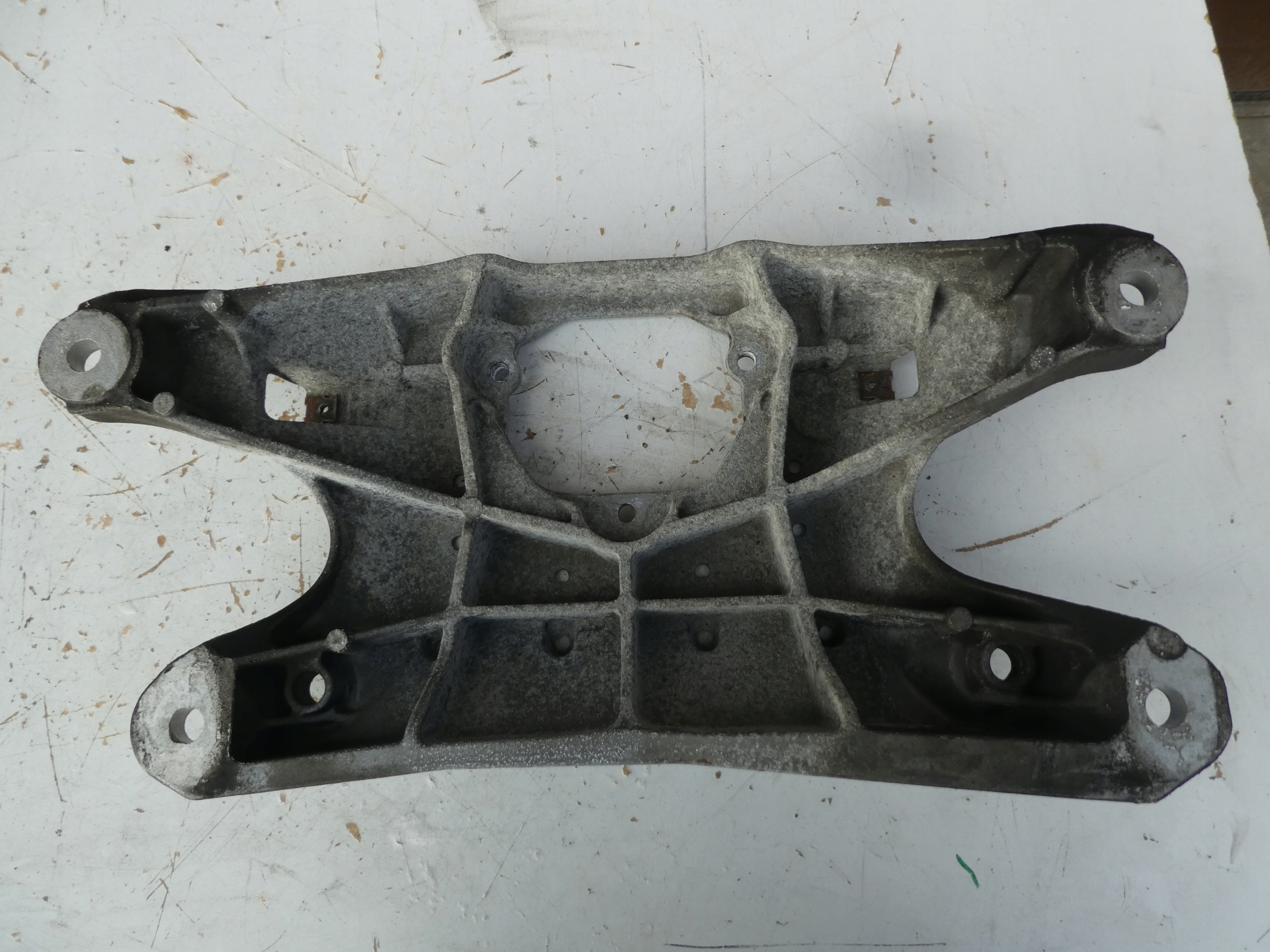 AUDI A4 B8 A5 strebe Getriebe getriebe 8K0399263AF