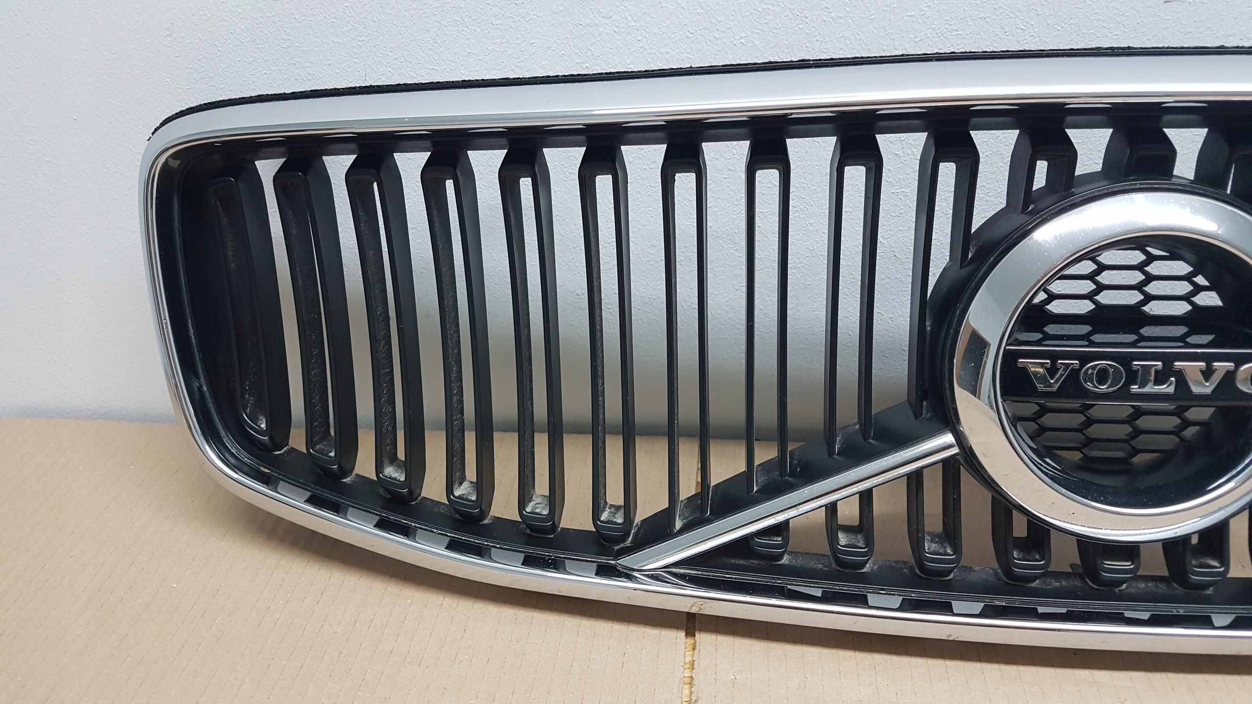 Volvo S90/V90 V90 Kühlergrill FRONTGRILL Kühlergitter 73138351 - Thumbnail 3