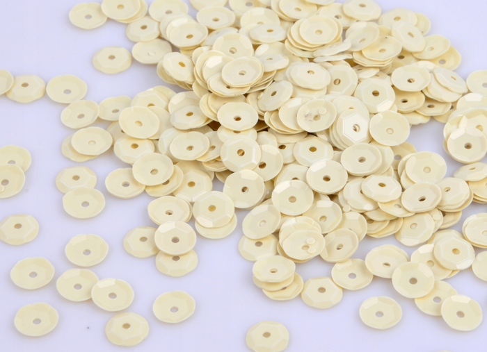Kremowe Cekiny Łamane Z Dziurką Ecru Kółka 7MM 15G