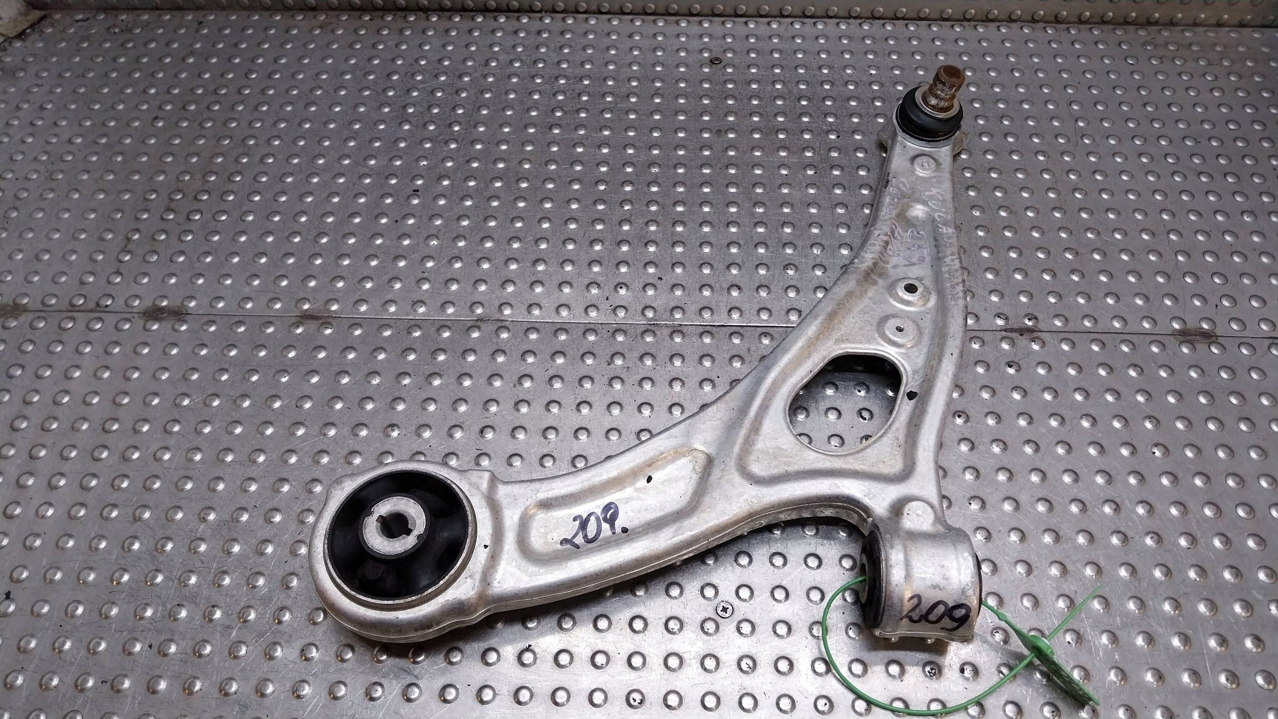 arm left front LX61-3A424-CNA FORD KUGA MK3