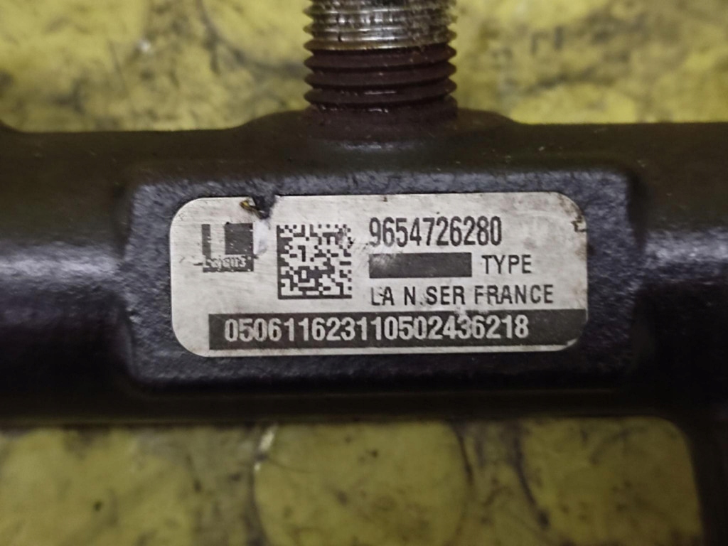 CITROEN C8 2.0 HDI Rampe injection 9654726280