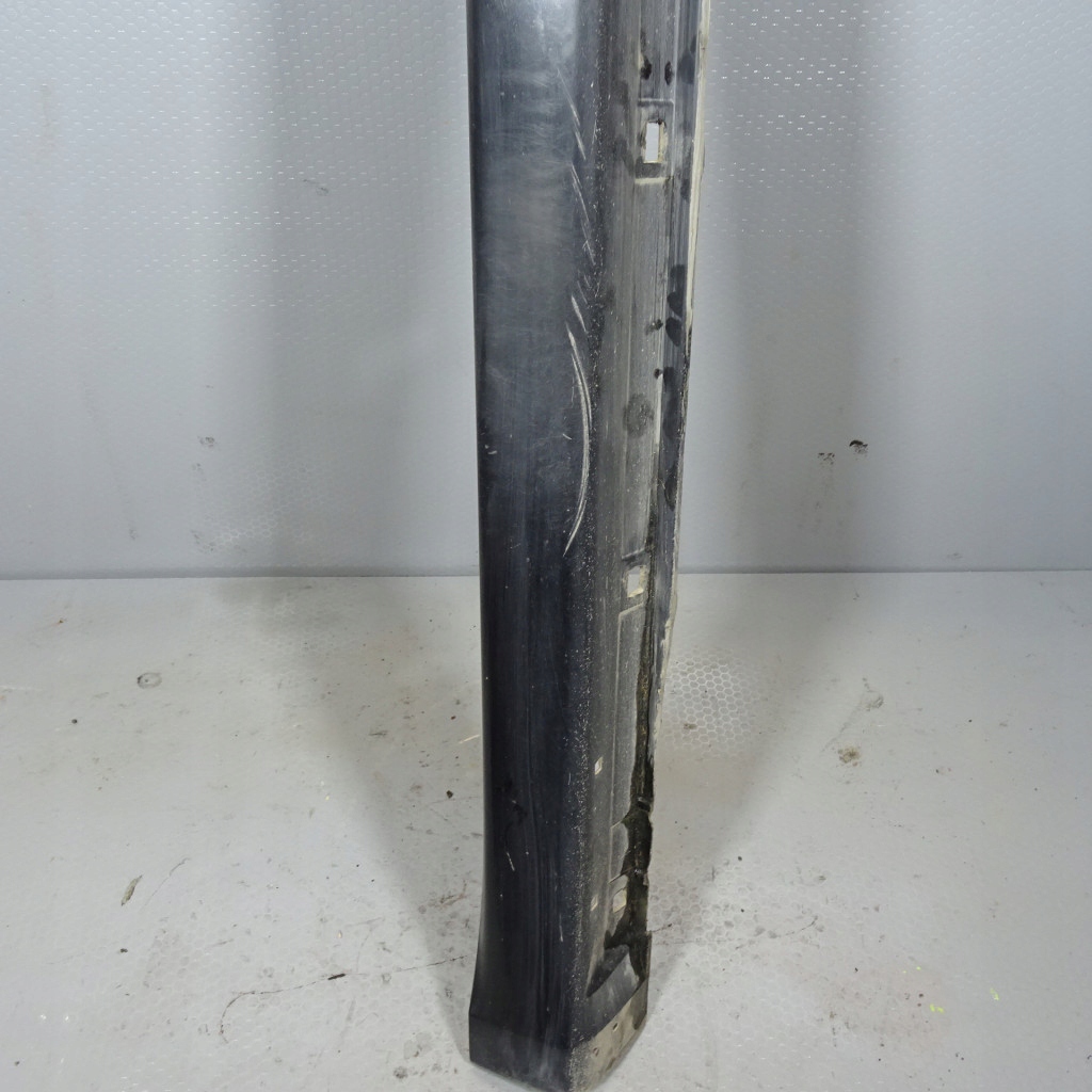 SUBARU LEGACY IV sedan moulding threshold left 32J