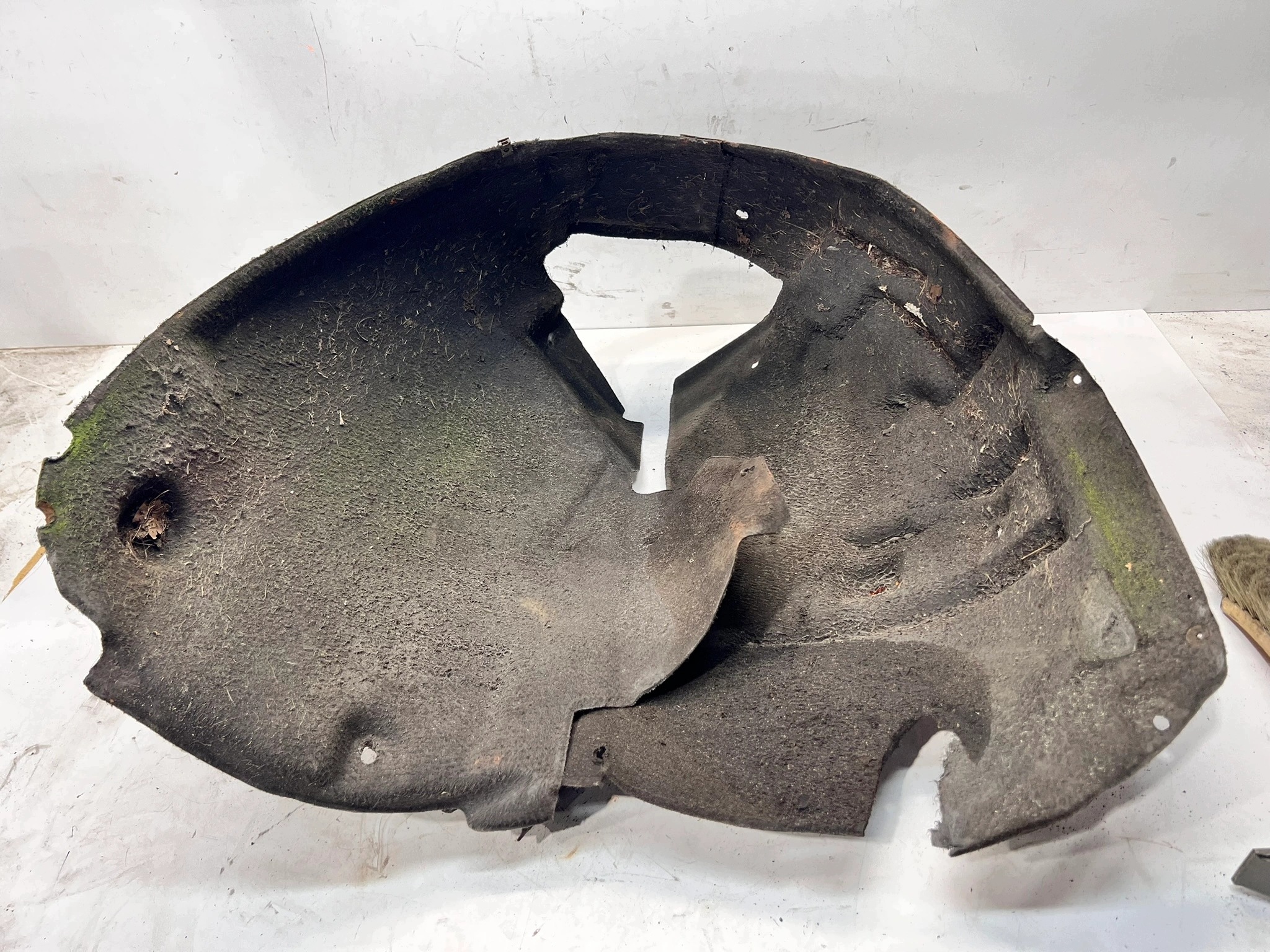 mudguard MATERIALOWE right front AUDI A4 B8 8K0821172G 27/26