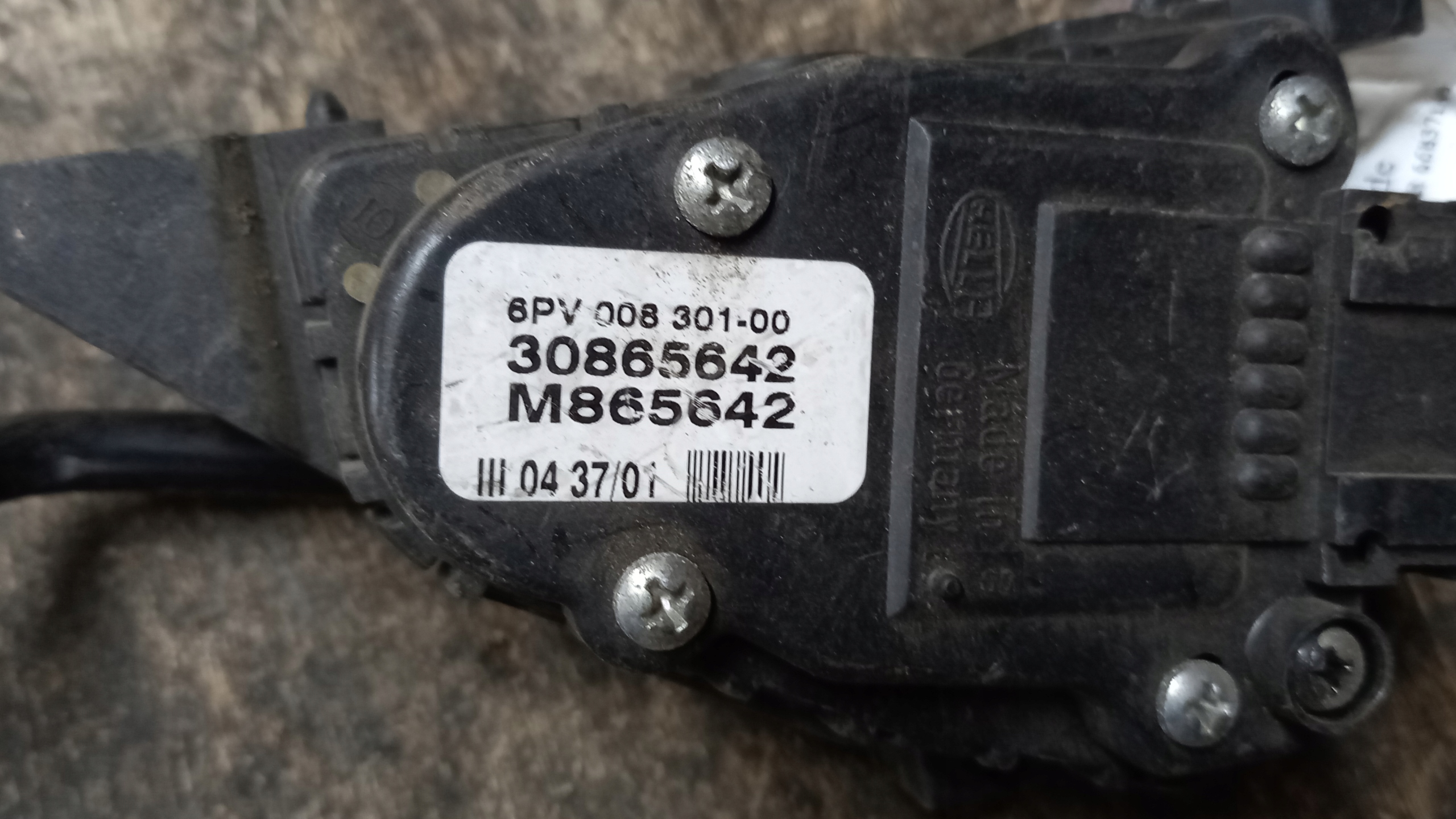 потенциометр газа volvo V40 1.9d 01R