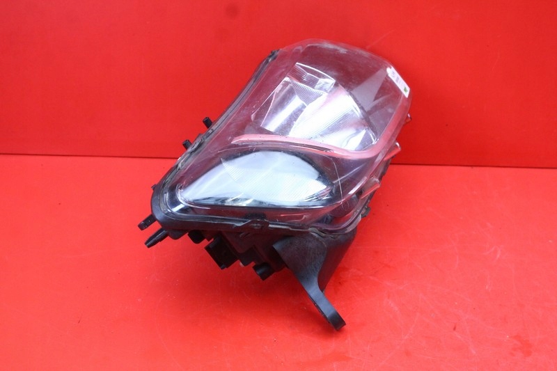 REFLEKTOR right light front UK 260102523R DACIA SANDERO 2 II 12-20